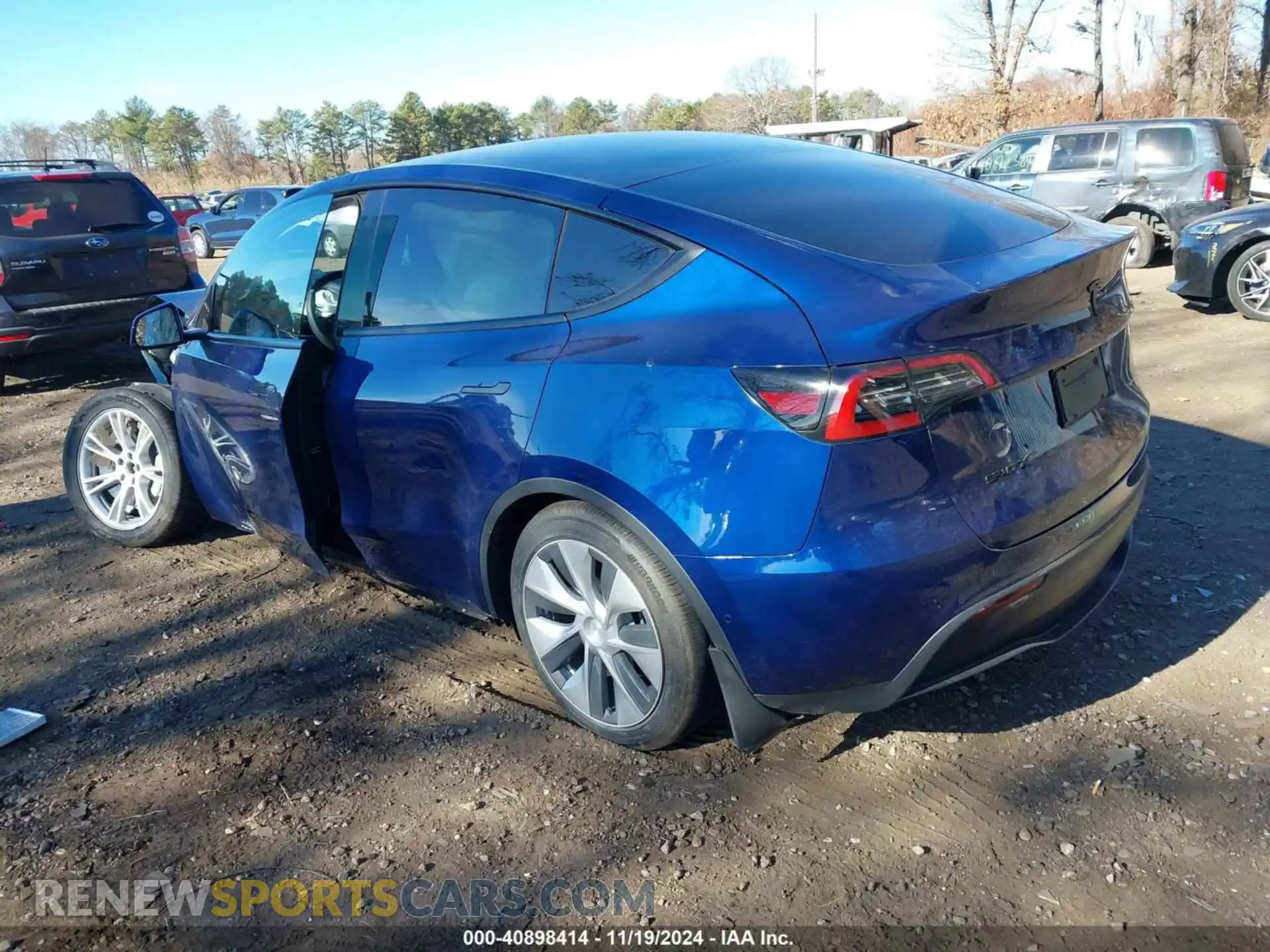 3 Photograph of a damaged car 7SAYGDEE5NF440642 TESLA MODEL Y 2022