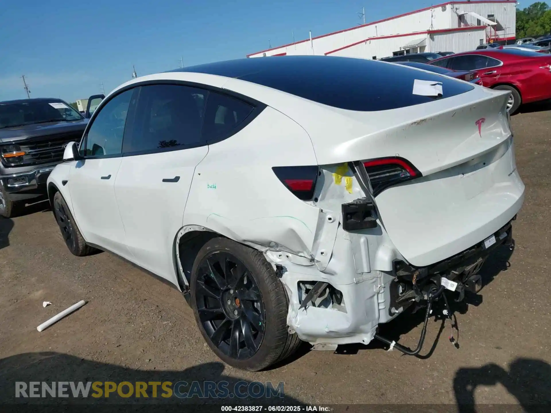 3 Photograph of a damaged car 7SAYGDEE5NF450877 TESLA MODEL Y 2022