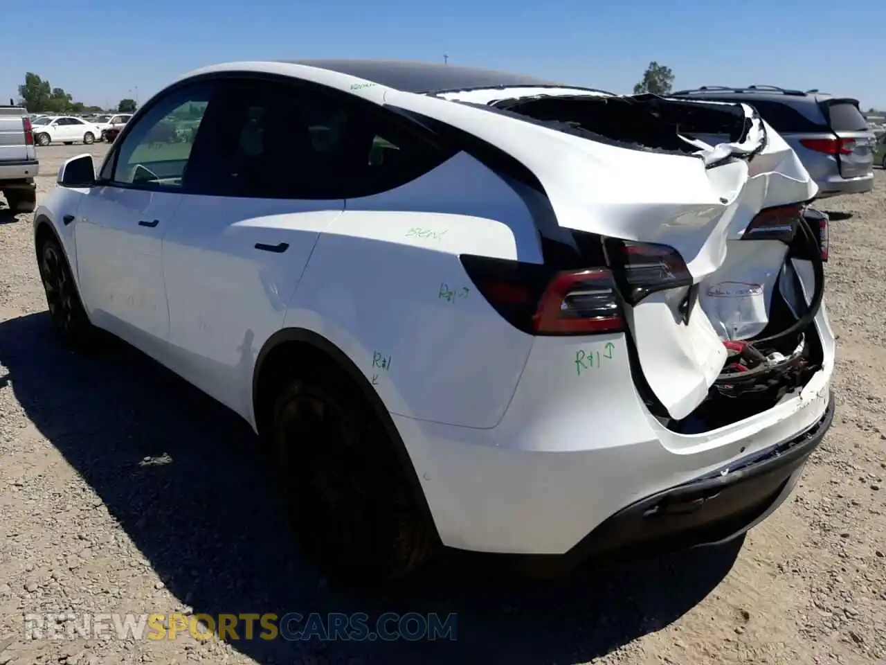 3 Photograph of a damaged car 7SAYGDEE5NF493552 TESLA MODEL Y 2022