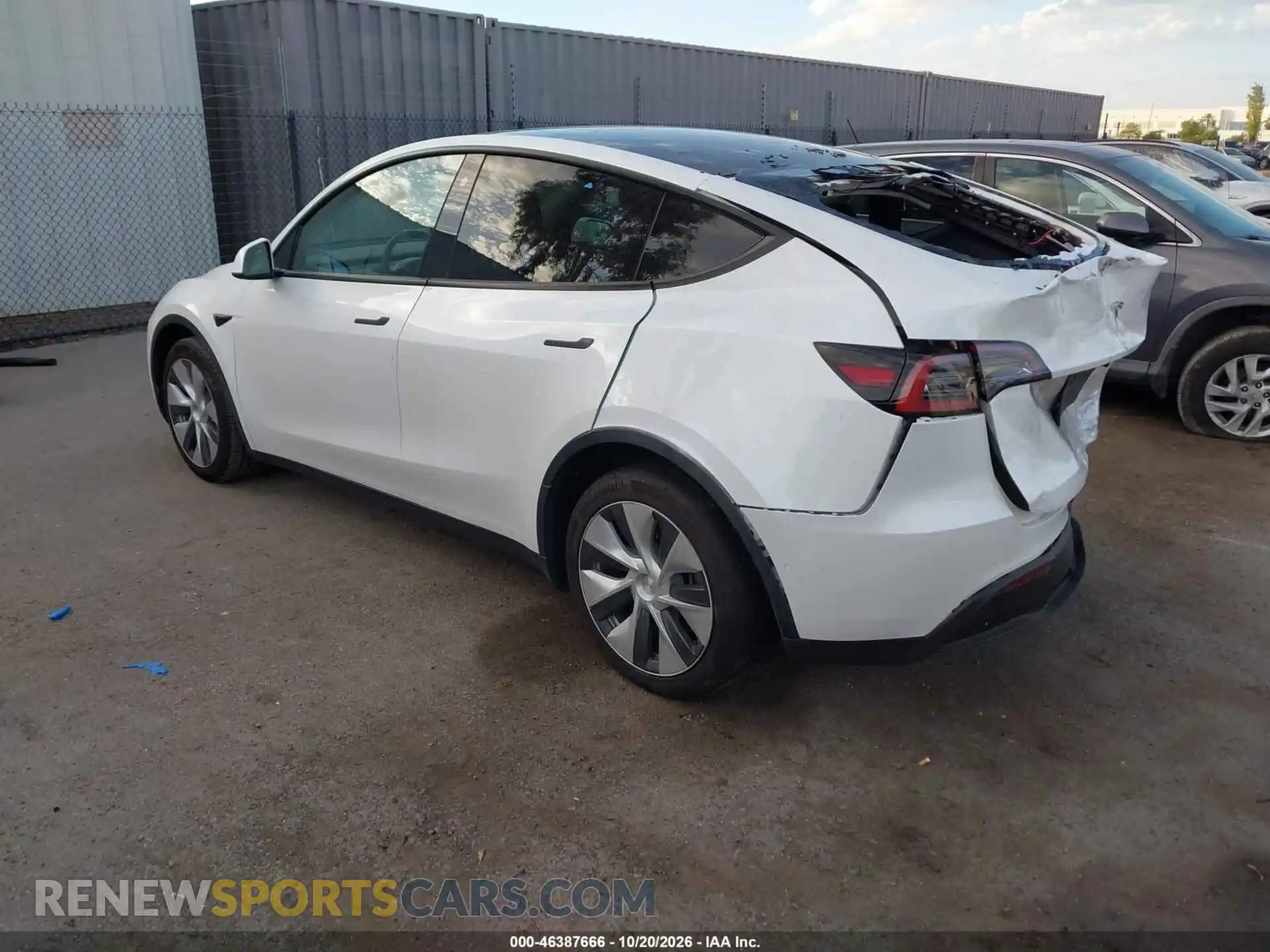 3 Photograph of a damaged car 7SAYGDEE5NF504310 TESLA MODEL Y 2022