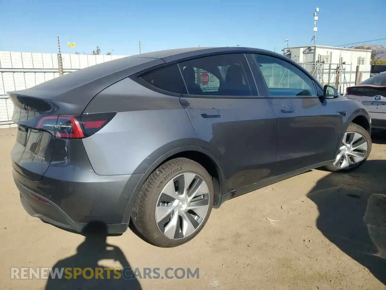 3 Photograph of a damaged car 7SAYGDEE5NF555144 TESLA MODEL Y 2022