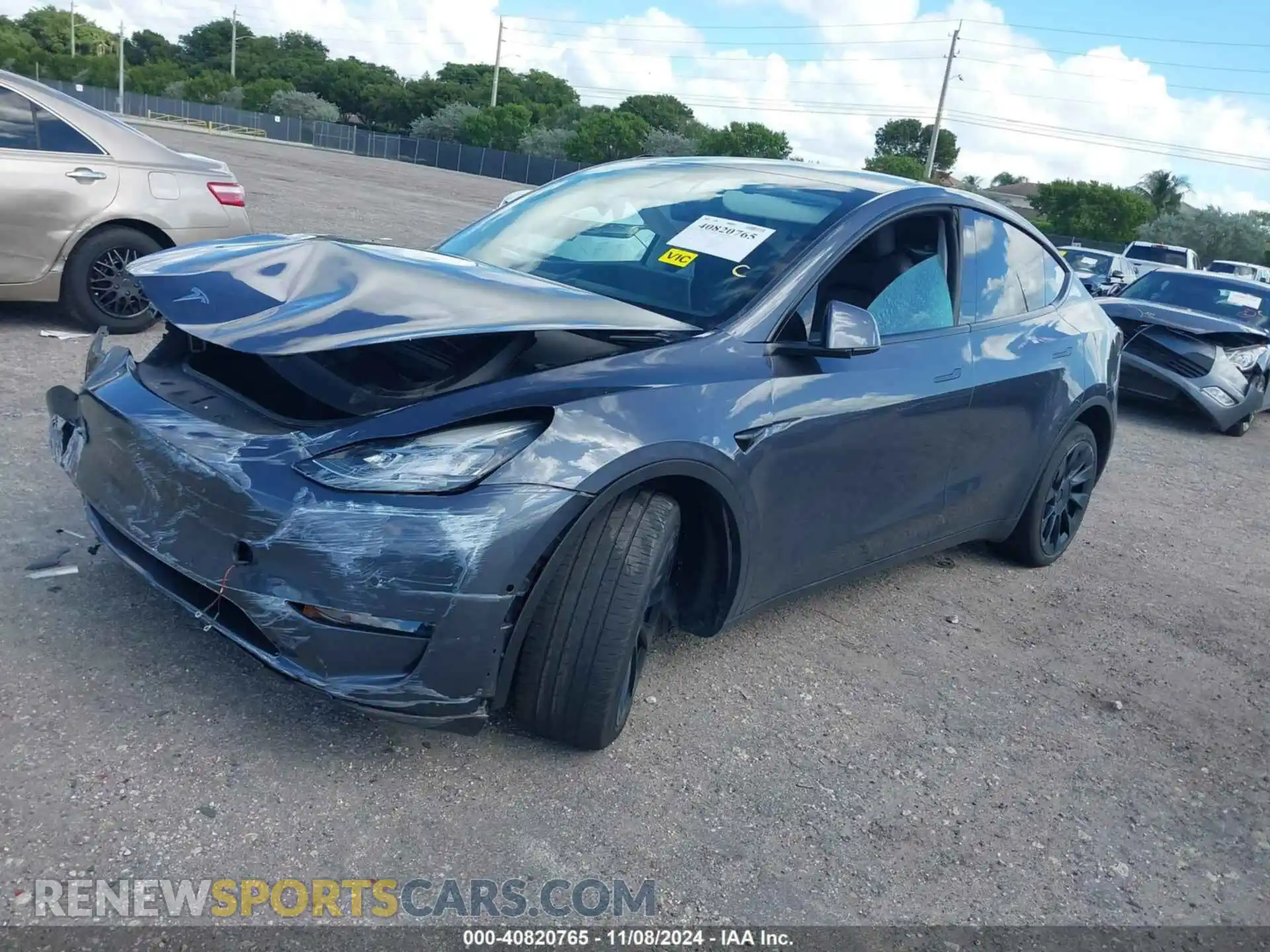 2 Photograph of a damaged car 7SAYGDEE6NA003715 TESLA MODEL Y 2022