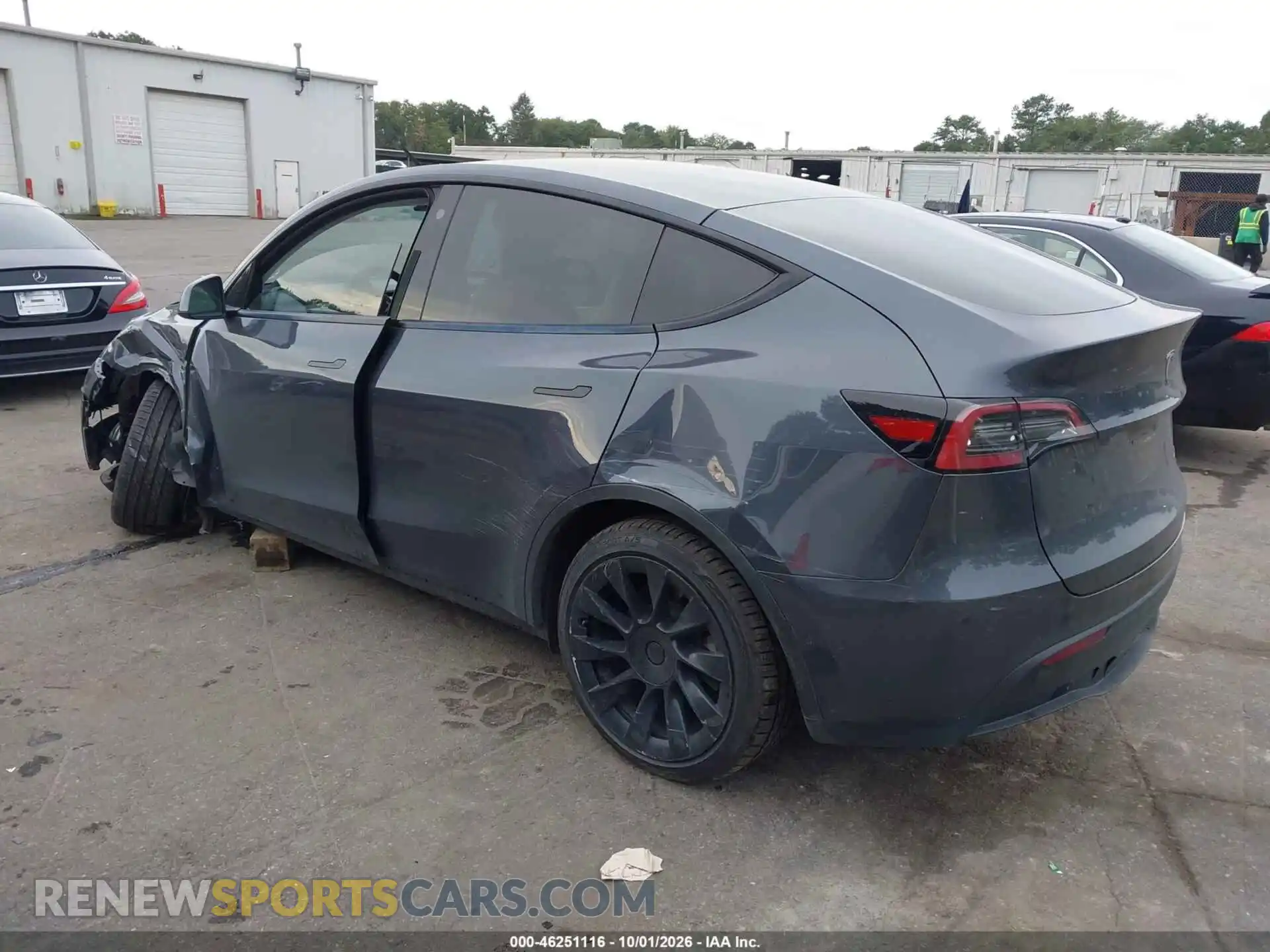 3 Photograph of a damaged car 7SAYGDEE6NF318789 TESLA MODEL Y 2022
