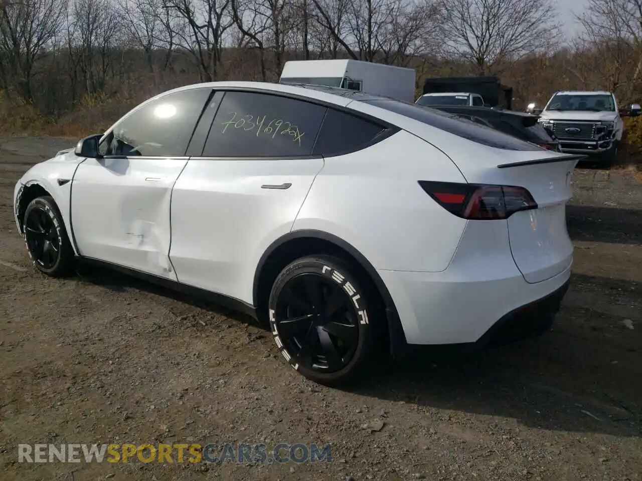 2 Photograph of a damaged car 7SAYGDEE6NF320817 TESLA MODEL Y 2022