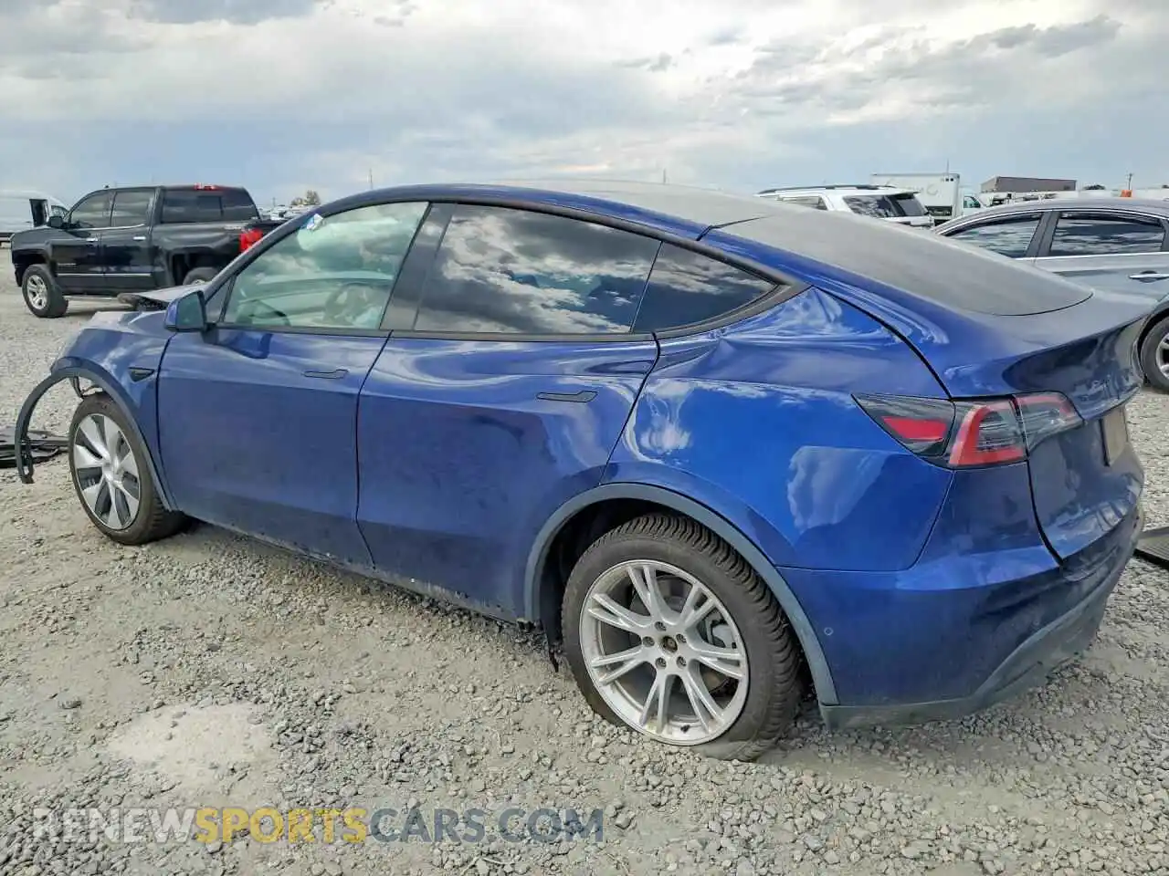 2 Photograph of a damaged car 7SAYGDEE6NF361089 TESLA MODEL Y 2022