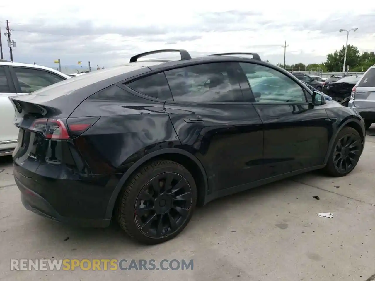 3 Photograph of a damaged car 7SAYGDEE6NF367507 TESLA MODEL Y 2022