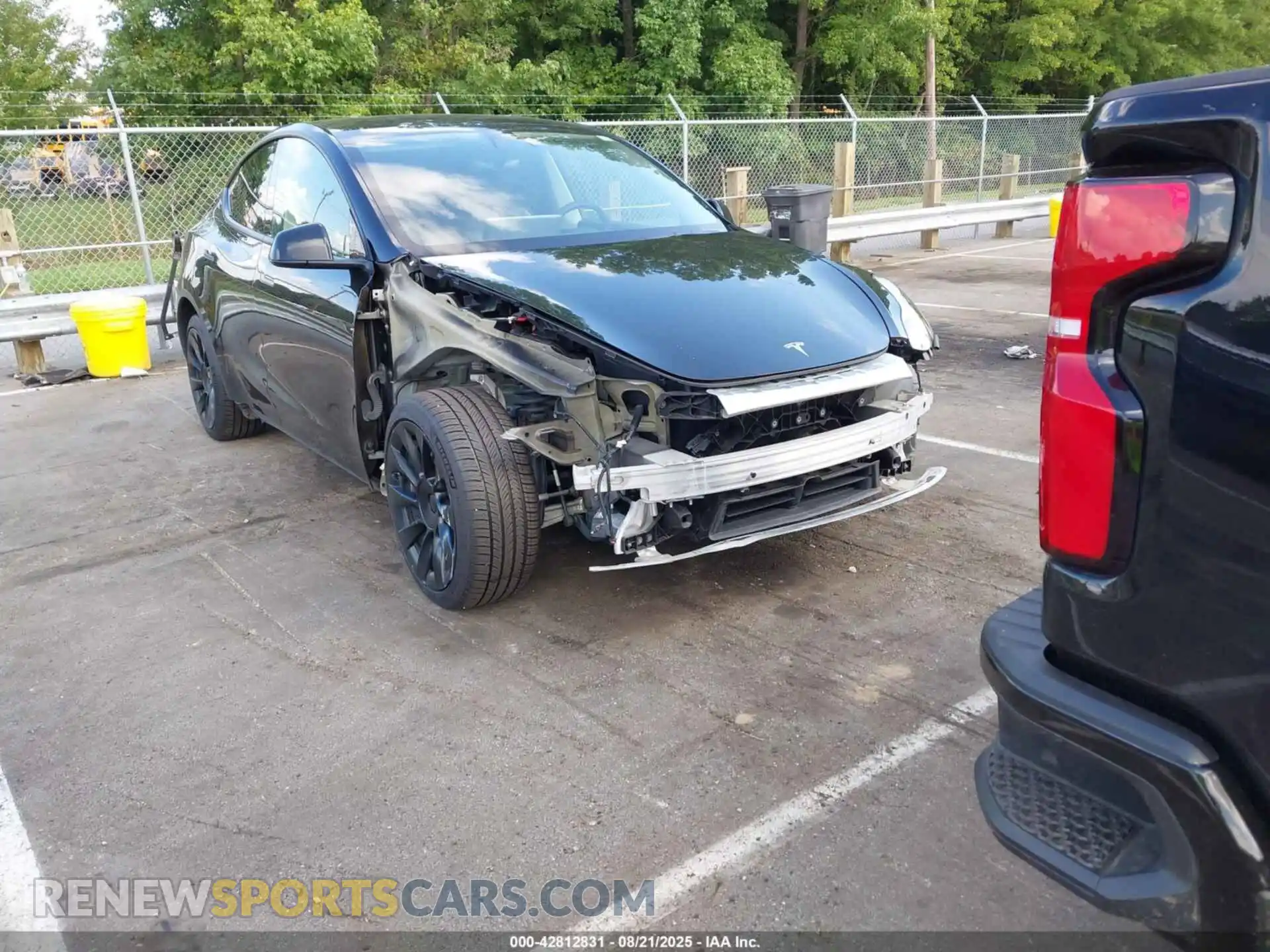 1 Photograph of a damaged car 7SAYGDEE6NF425647 TESLA MODEL Y 2022