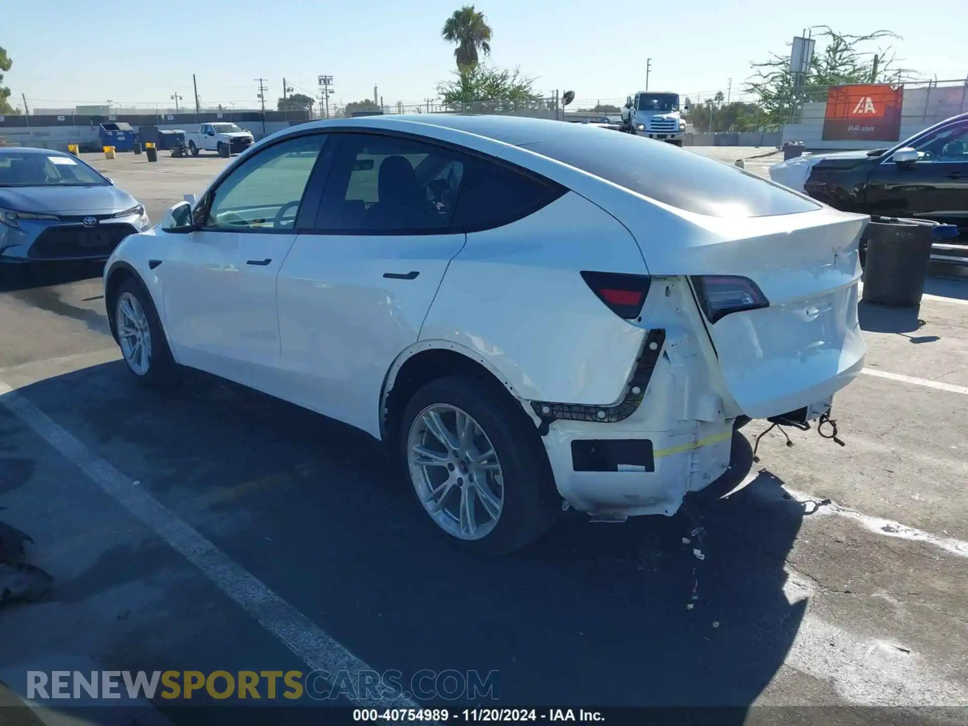 3 Photograph of a damaged car 7SAYGDEE6NF438978 TESLA MODEL Y 2022