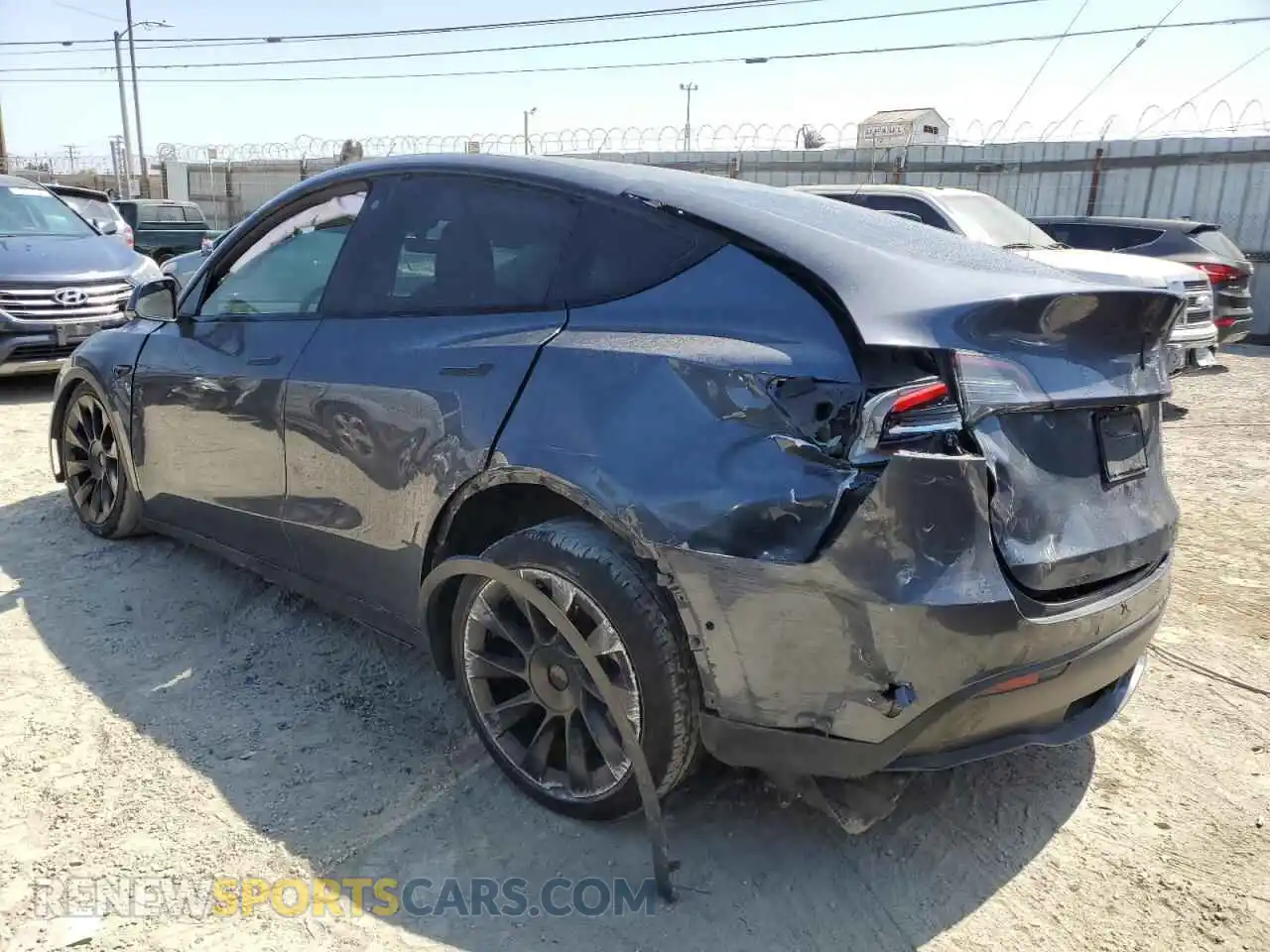 2 Photograph of a damaged car 7SAYGDEE6NF556304 TESLA MODEL Y 2022