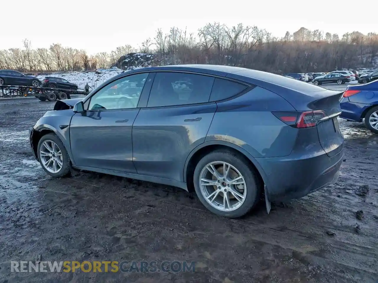 2 Photograph of a damaged car 7SAYGDEE7NA010253 TESLA MODEL Y 2022
