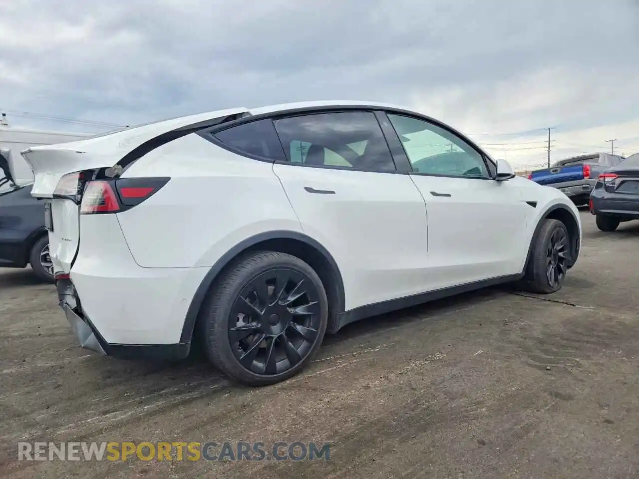 3 fotografías del automóvil dañado 7SAYGDEE7NA010804 TESLA MODEL Y 2022