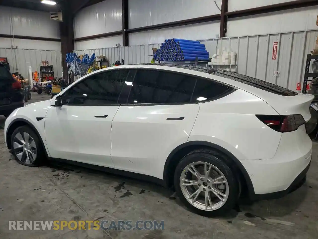 2 Photograph of a damaged car 7SAYGDEE7NA015503 TESLA MODEL Y 2022