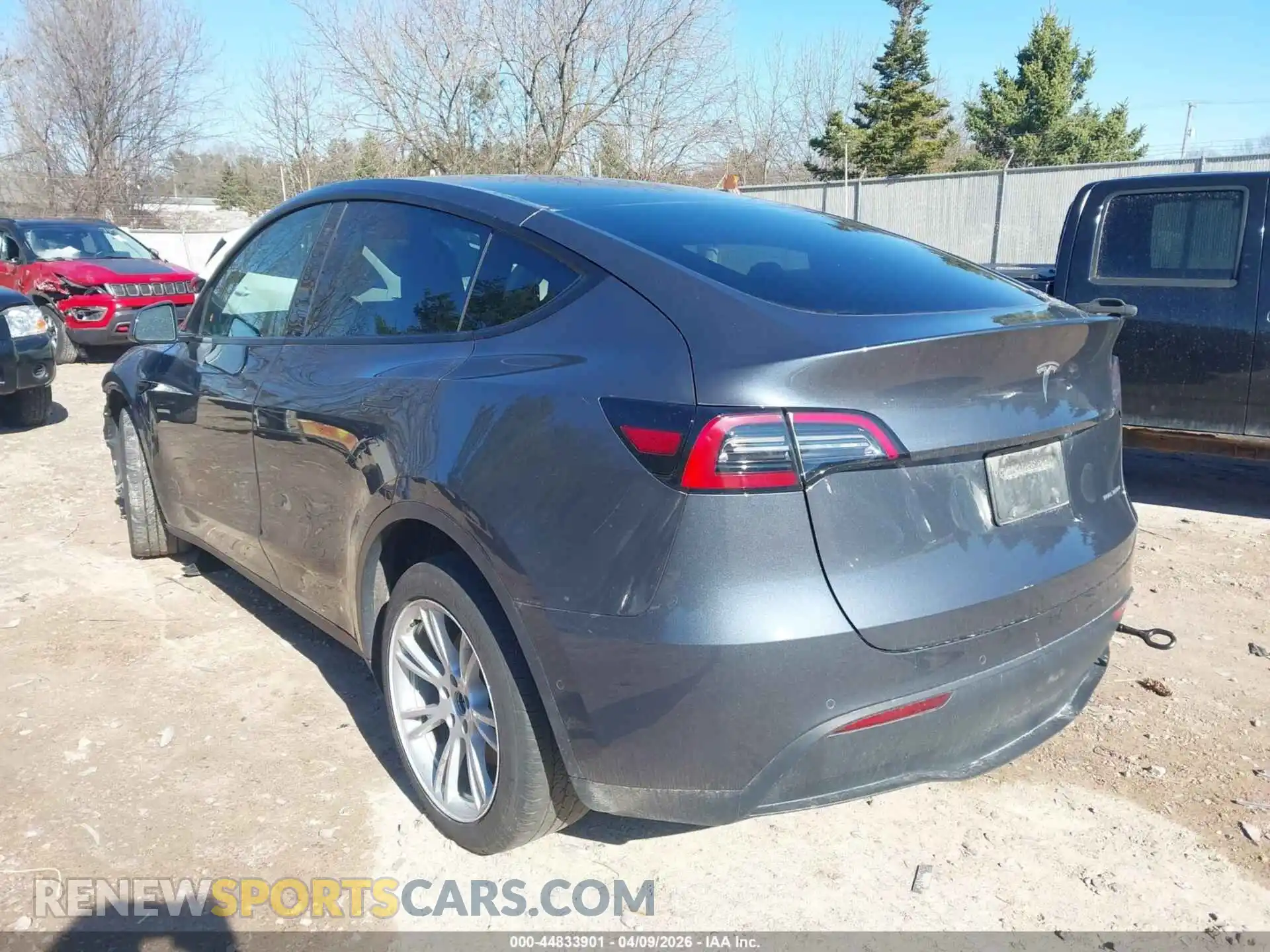 3 Photograph of a damaged car 7SAYGDEE7NA021818 TESLA MODEL Y 2022