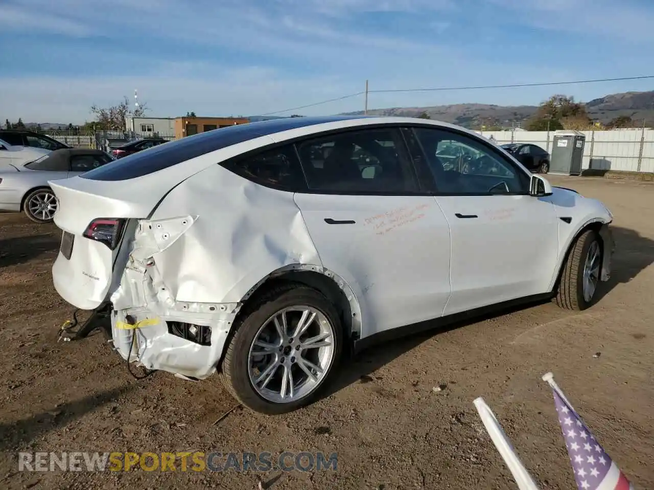 3 Photograph of a damaged car 7SAYGDEE7NF457930 TESLA MODEL Y 2022