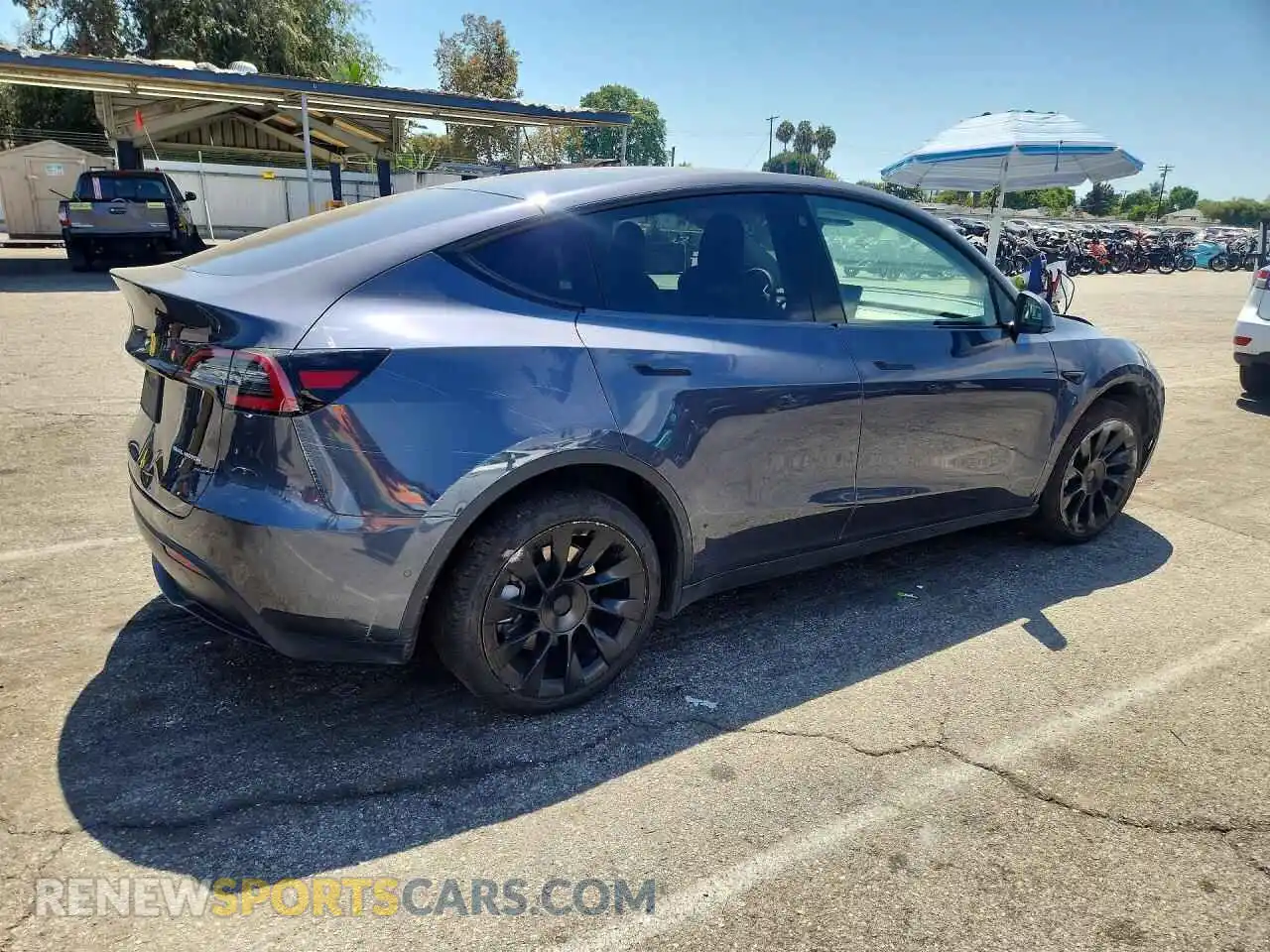 3 Фотография поврежденного автомобиля 7SAYGDEE7NF512148 TESLA MODEL Y 2022