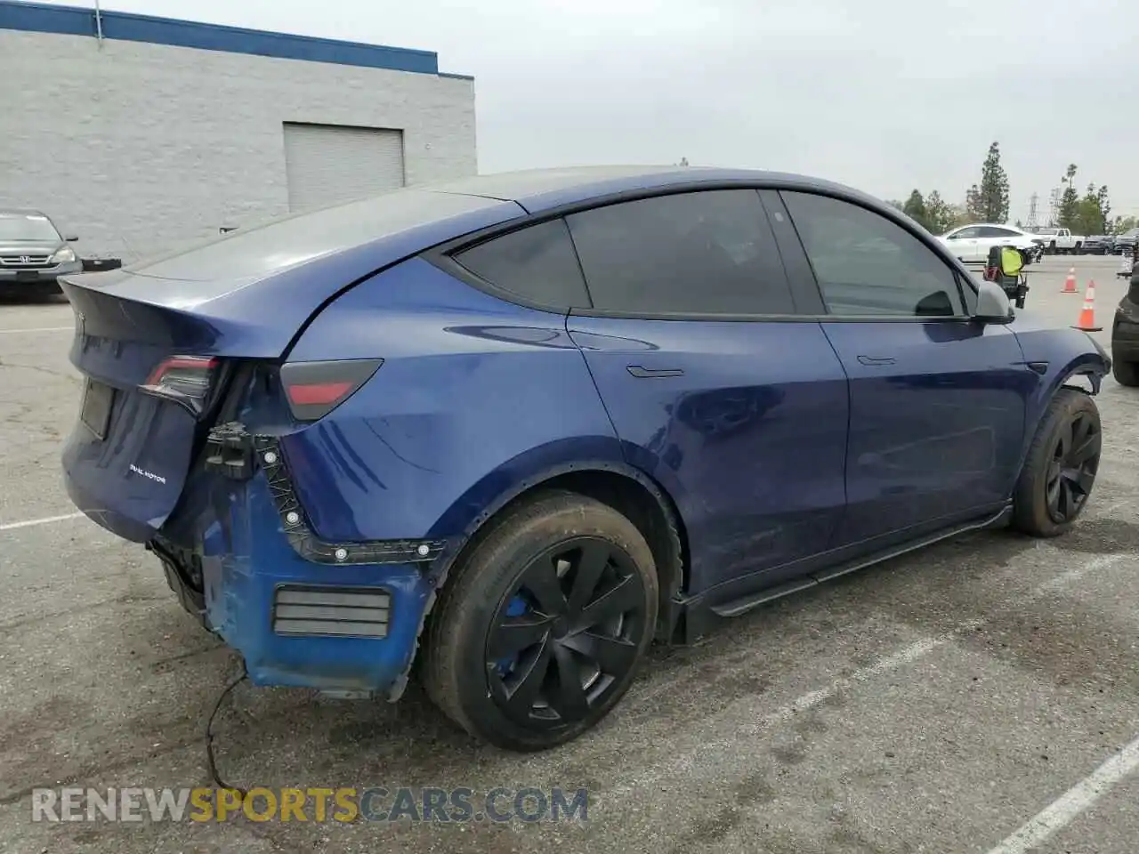 3 Photograph of a damaged car 7SAYGDEE7NF558398 TESLA MODEL Y 2022