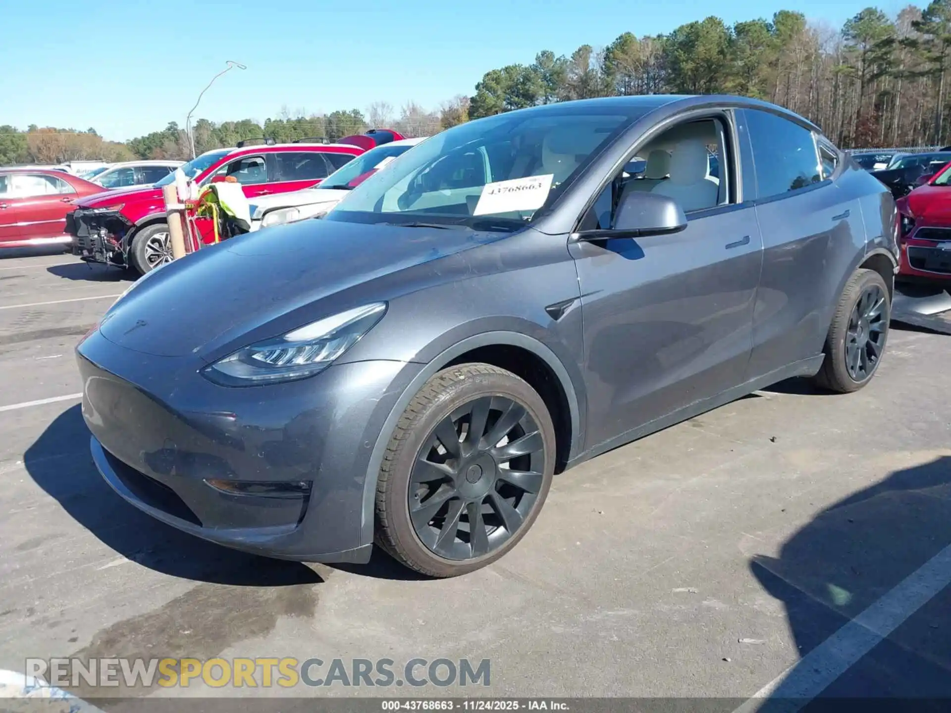 2 Photograph of a damaged car 7SAYGDEE8NF311908 TESLA MODEL Y 2022