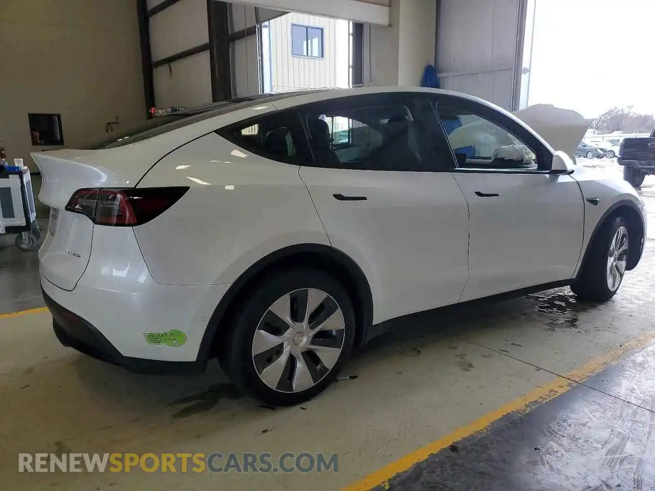 3 Photograph of a damaged car 7SAYGDEE8NF504530 TESLA MODEL Y 2022