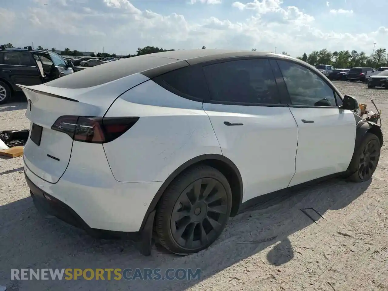 3 Photograph of a damaged car 7SAYGDEE8NF511039 TESLA MODEL Y 2022