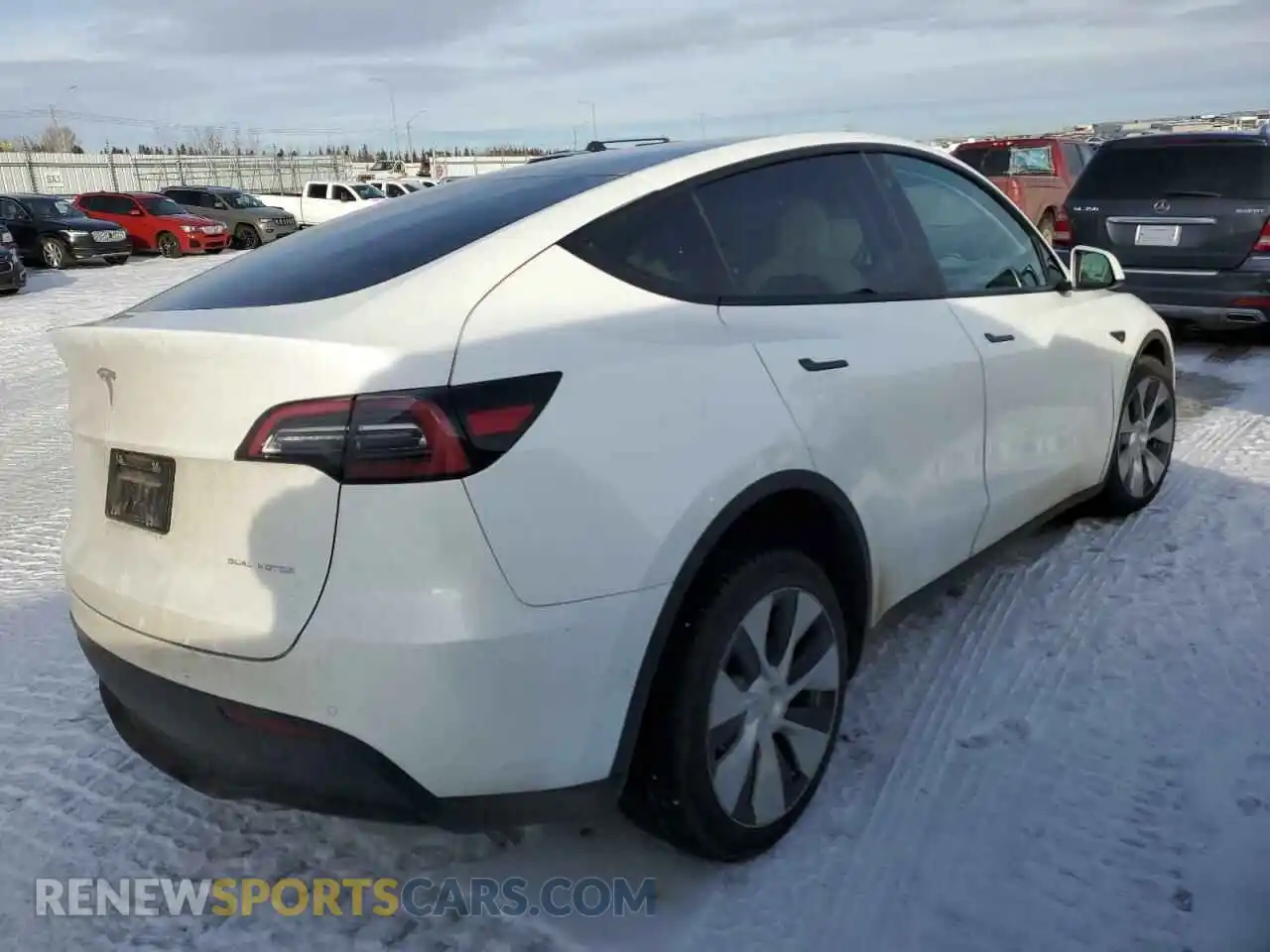 3 fotografías del automóvil dañado 7SAYGDEE8NF549841 TESLA MODEL Y 2022