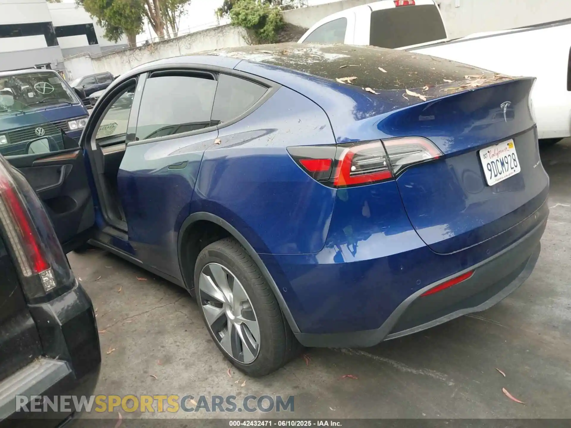 3 Photograph of a damaged car 7SAYGDEE8NF559494 TESLA MODEL Y 2022