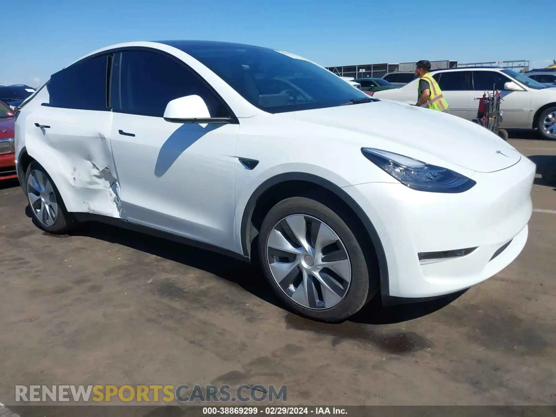 1 Photograph of a damaged car 7SAYGDEE9NA015552 TESLA MODEL Y 2022