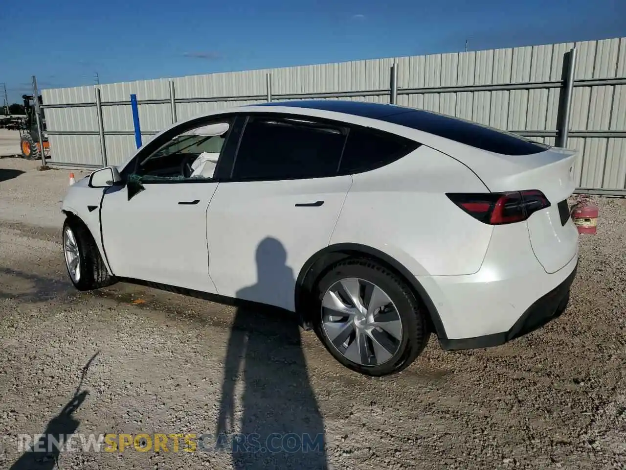 2 Photograph of a damaged car 7SAYGDEE9NF331729 TESLA MODEL Y 2022