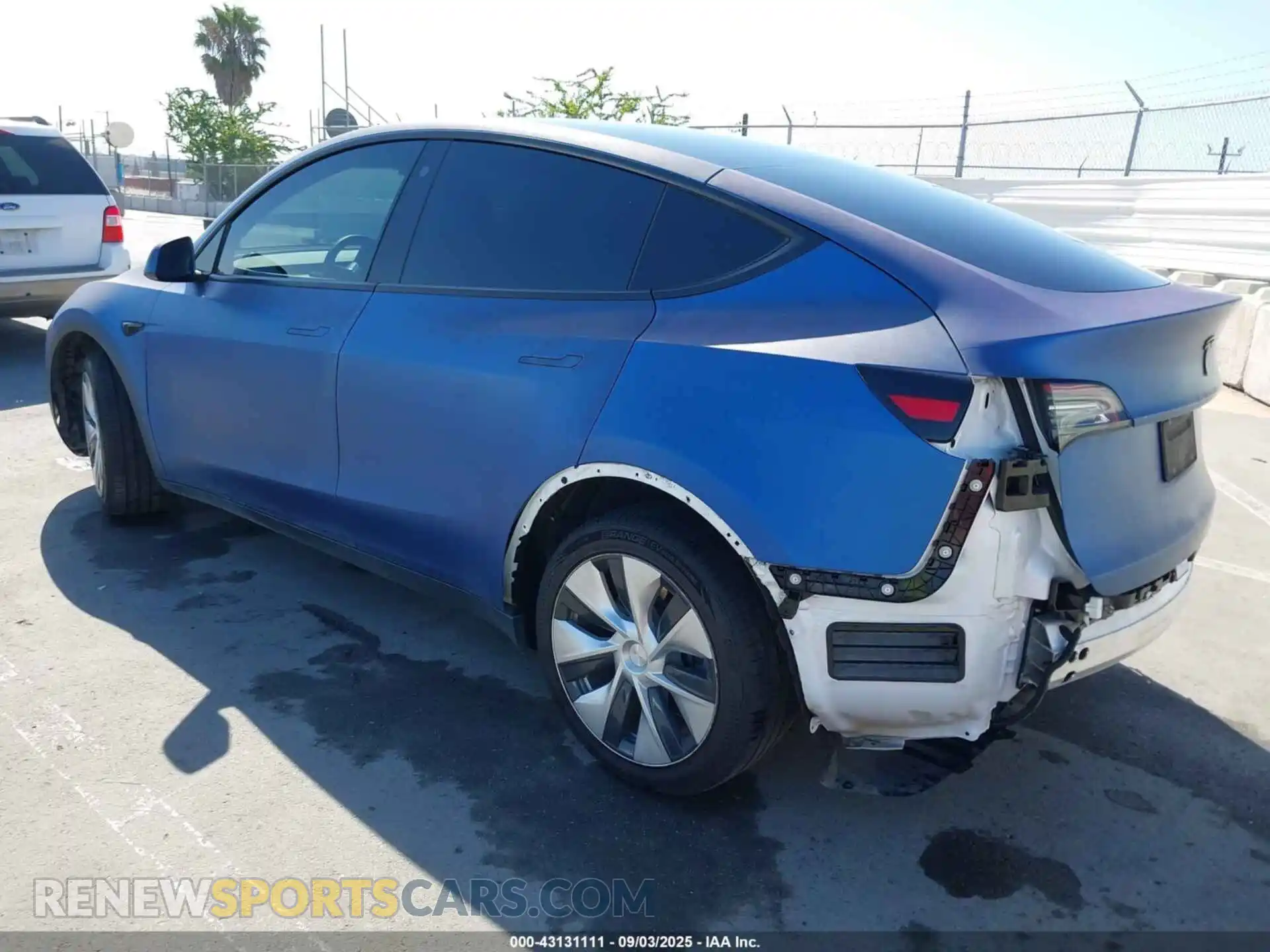 3 Photograph of a damaged car 7SAYGDEE9NF464362 TESLA MODEL Y 2022