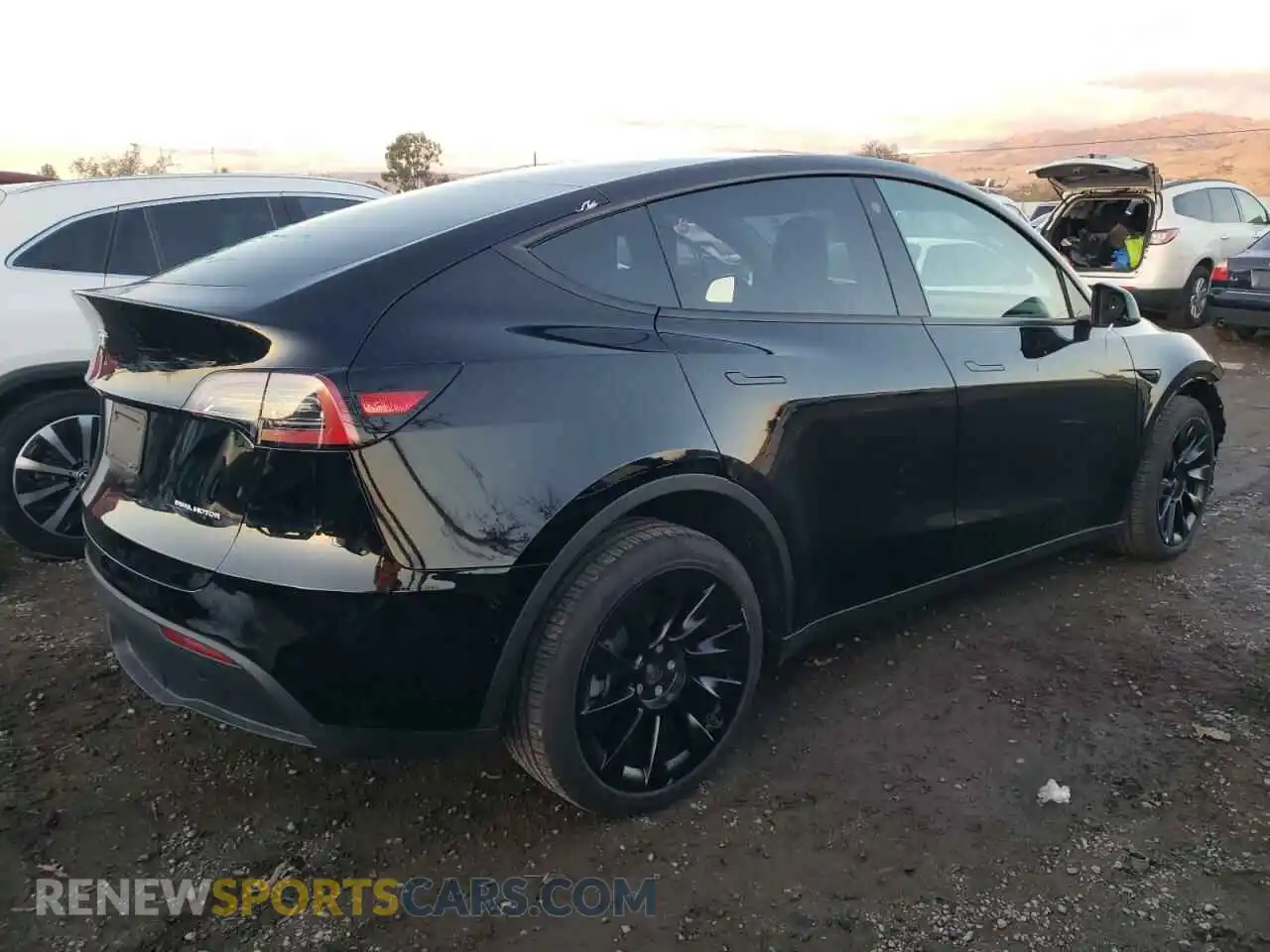 3 Photograph of a damaged car 7SAYGDEE9NF480030 TESLA MODEL Y 2022