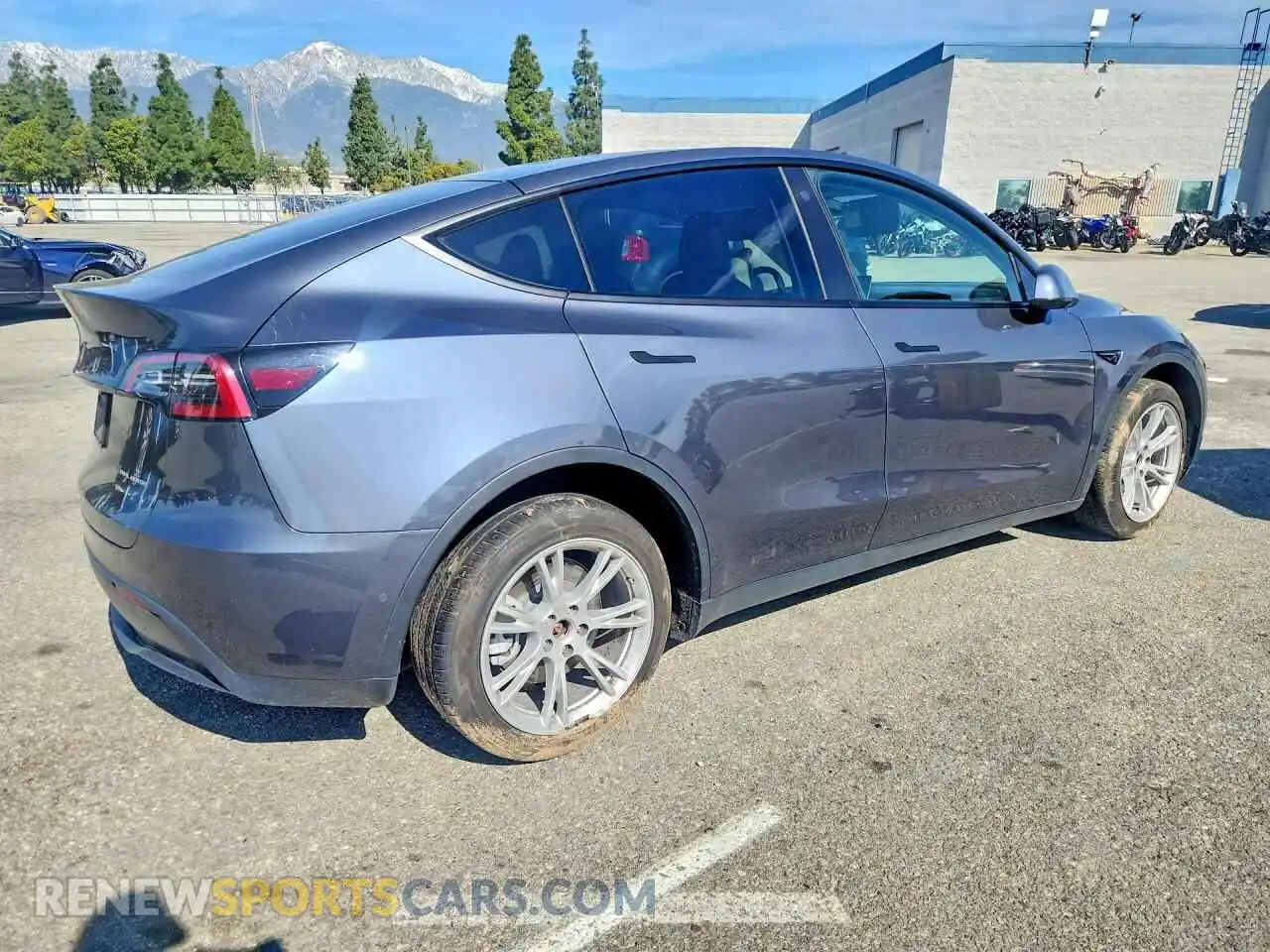 3 Photograph of a damaged car 7SAYGDEE9NF533289 TESLA MODEL Y 2022