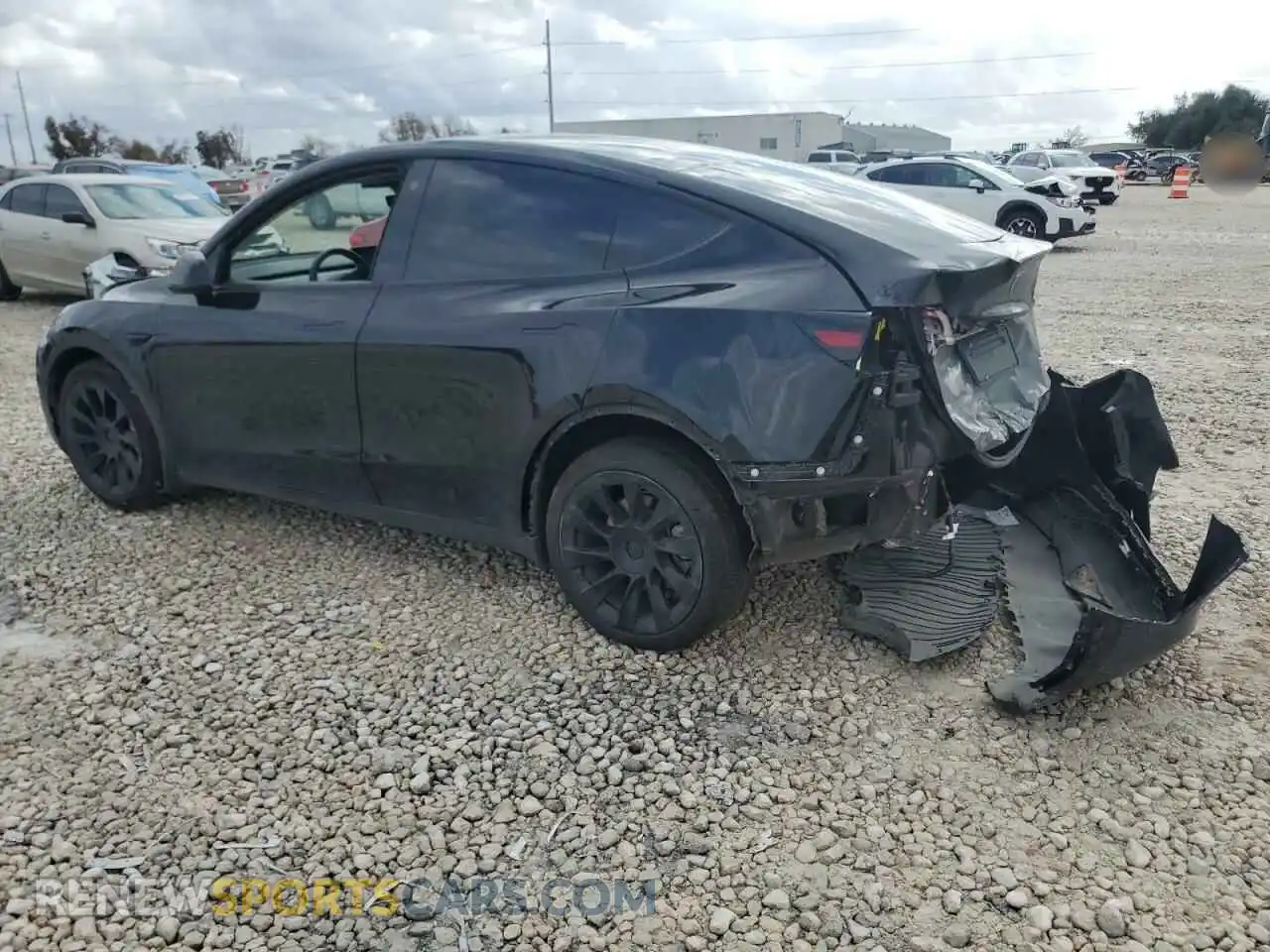 2 Photograph of a damaged car 7SAYGDEEXNA006309 TESLA MODEL Y 2022