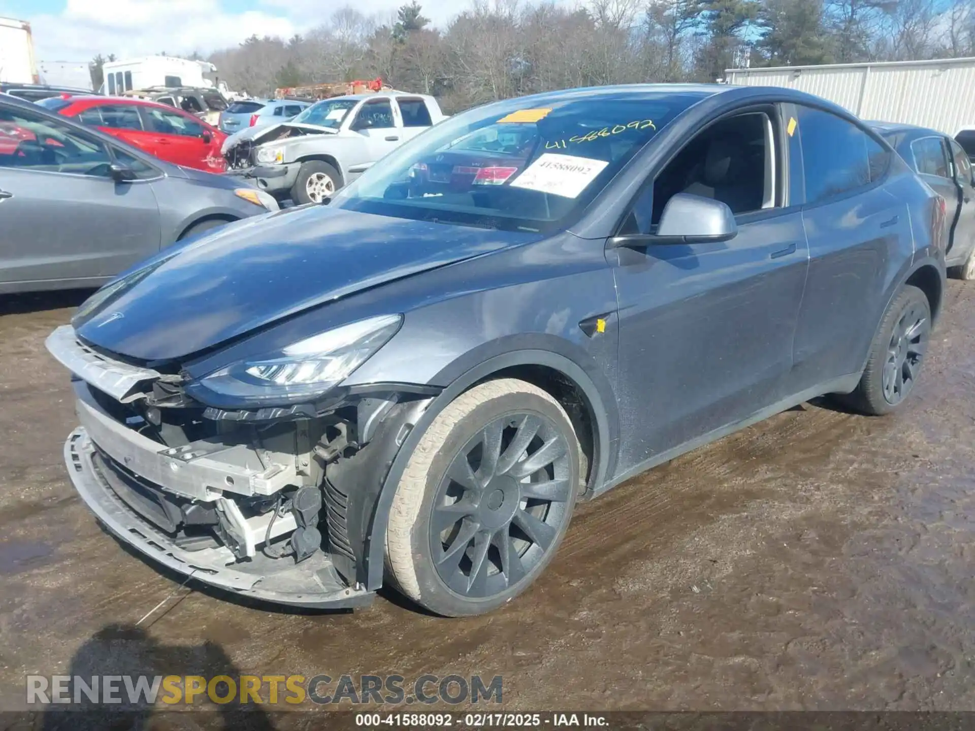 2 Photograph of a damaged car 7SAYGDEEXNA009422 TESLA MODEL Y 2022