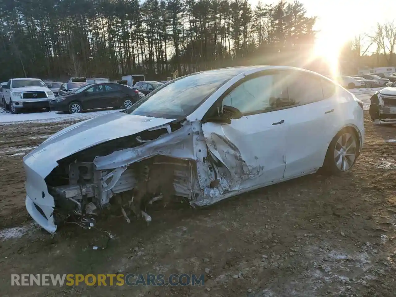 1 Photograph of a damaged car 7SAYGDEEXNF319766 TESLA MODEL Y 2022