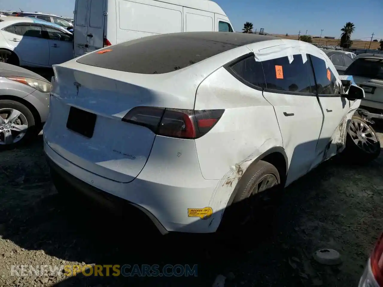 3 Photograph of a damaged car 7SAYGDEEXNF325891 TESLA MODEL Y 2022