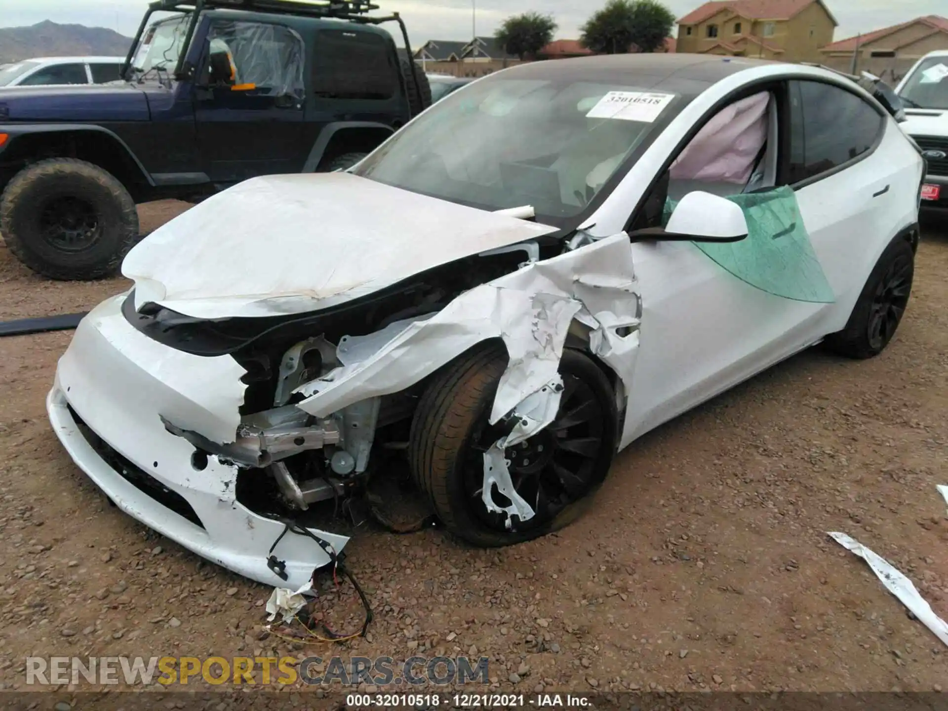 2 Photograph of a damaged car 7SAYGDEEXNF330282 TESLA MODEL Y 2022