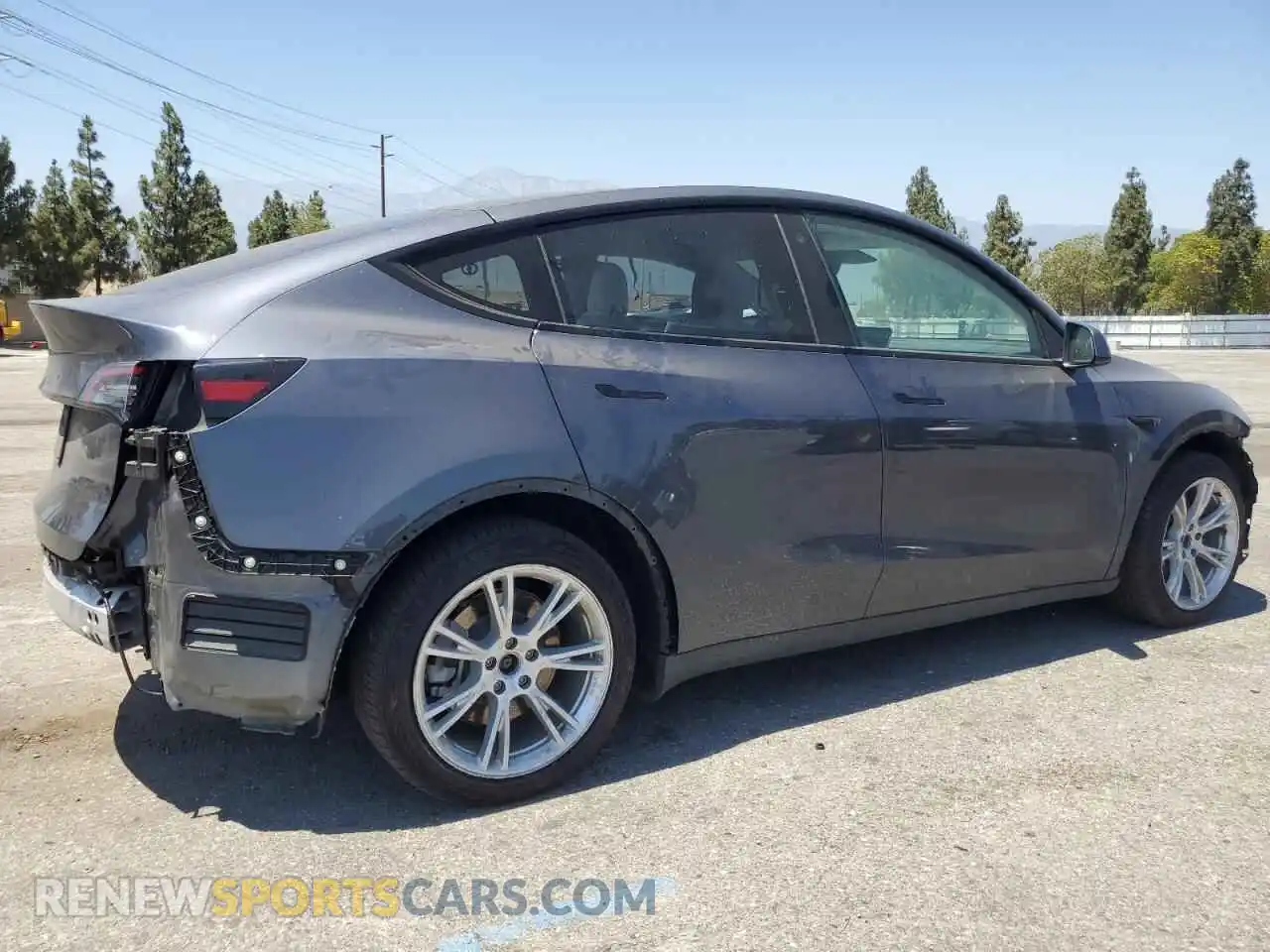 3 Photograph of a damaged car 7SAYGDEEXNF354288 TESLA MODEL Y 2022