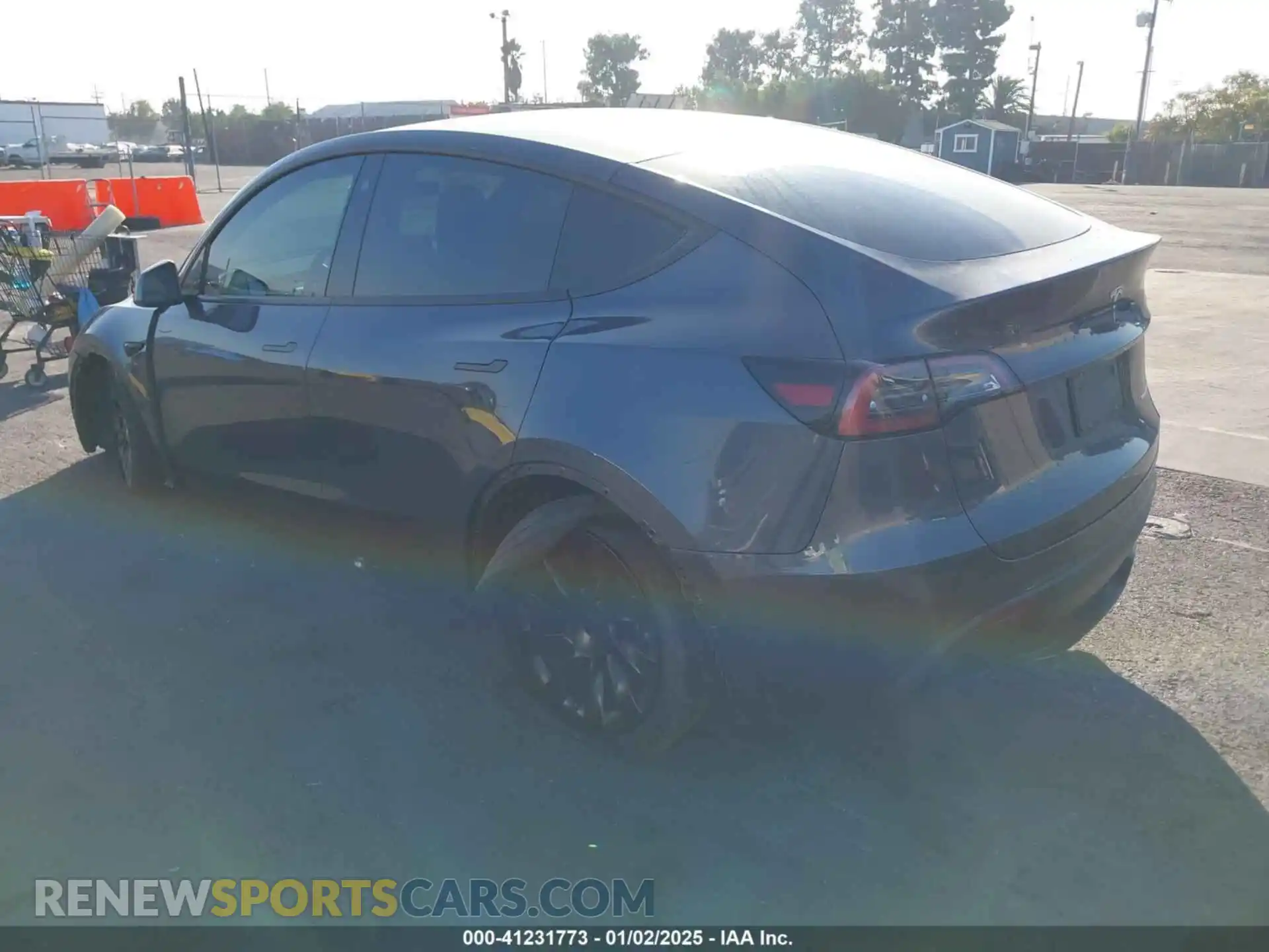 3 Photograph of a damaged car 7SAYGDEEXNF366876 TESLA MODEL Y 2022