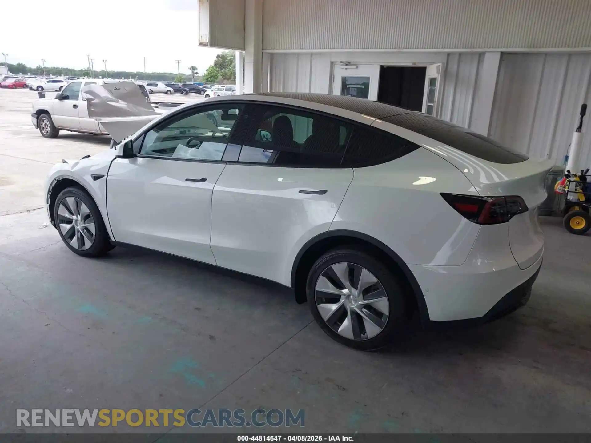 3 Photograph of a damaged car 7SAYGDEEXNF369602 TESLA MODEL Y 2022