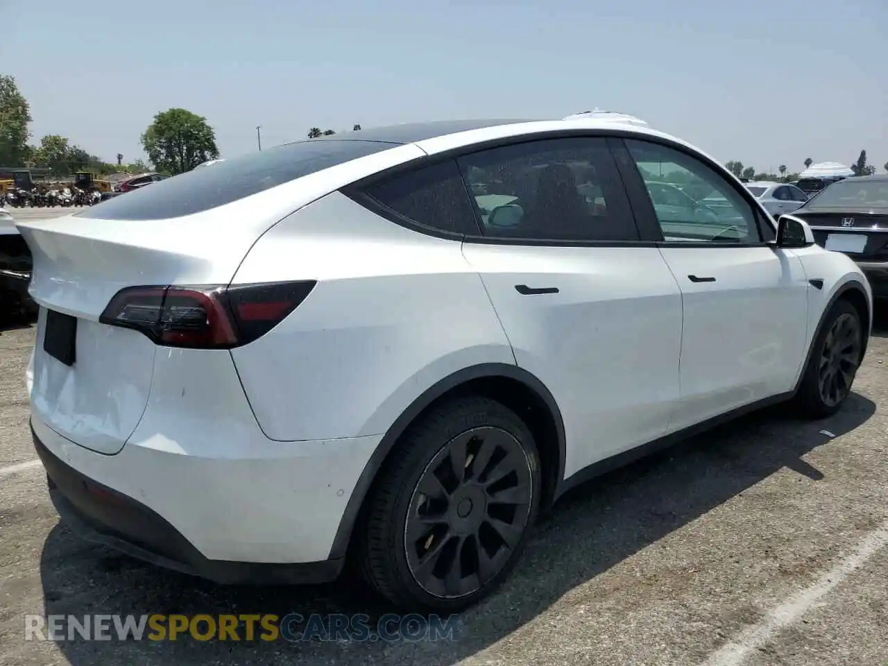 3 fotografías del automóvil dañado 7SAYGDEEXNF385444 TESLA MODEL Y 2022
