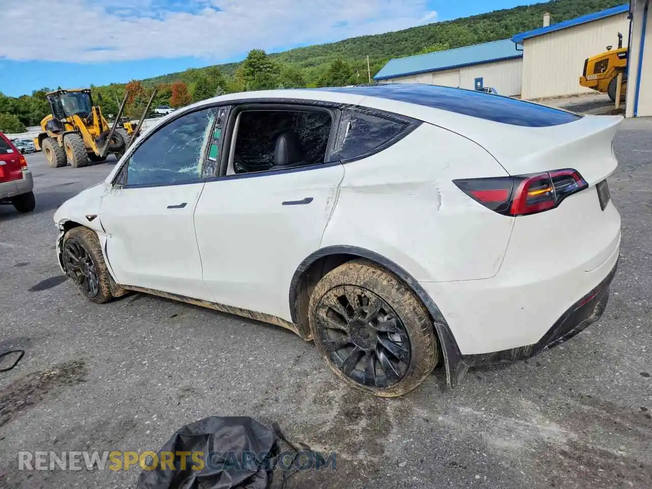 2 Photograph of a damaged car 7SAYGDEEXNF393401 TESLA MODEL Y 2022