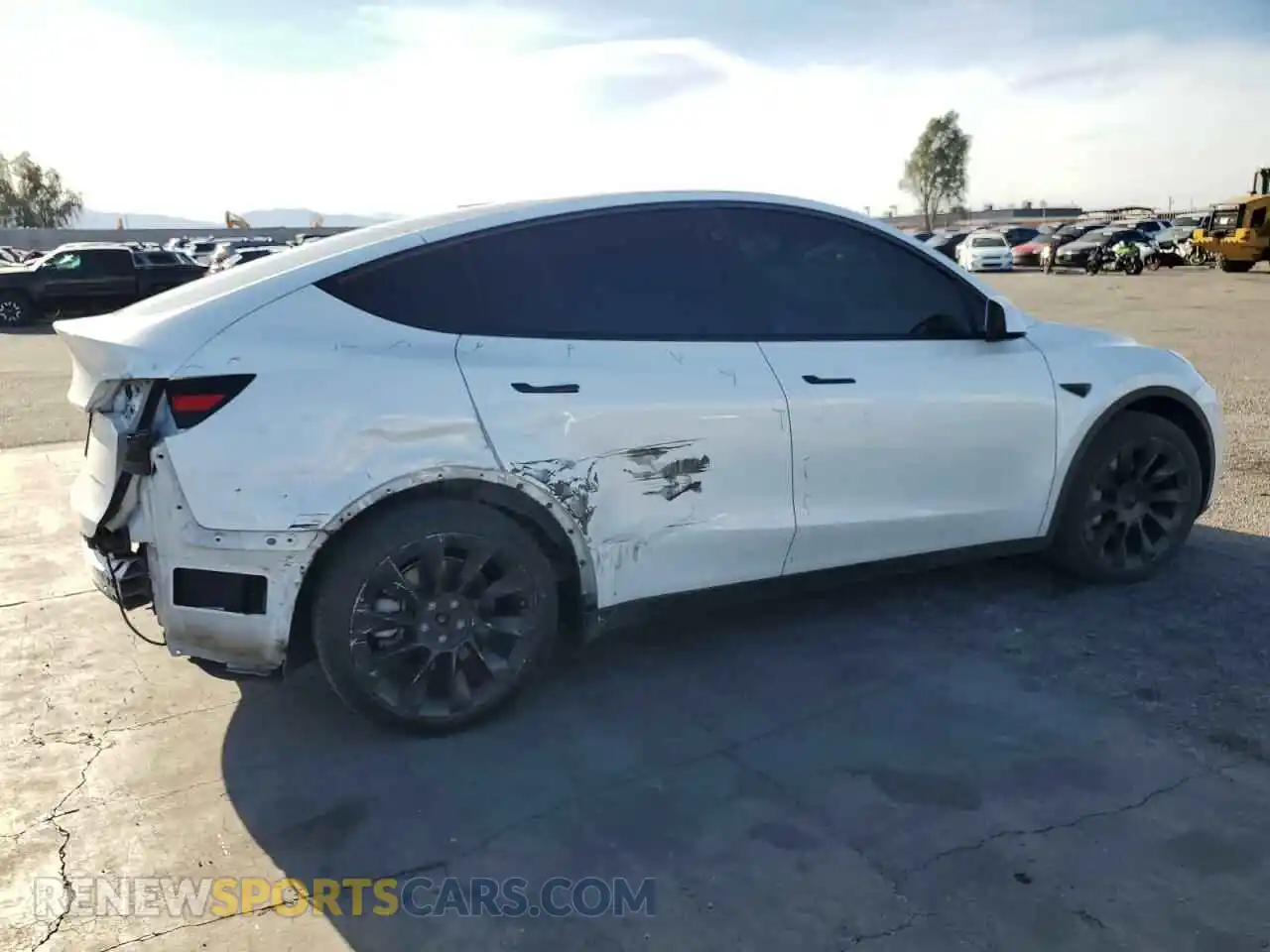 3 Photograph of a damaged car 7SAYGDEEXNF408169 TESLA MODEL Y 2022