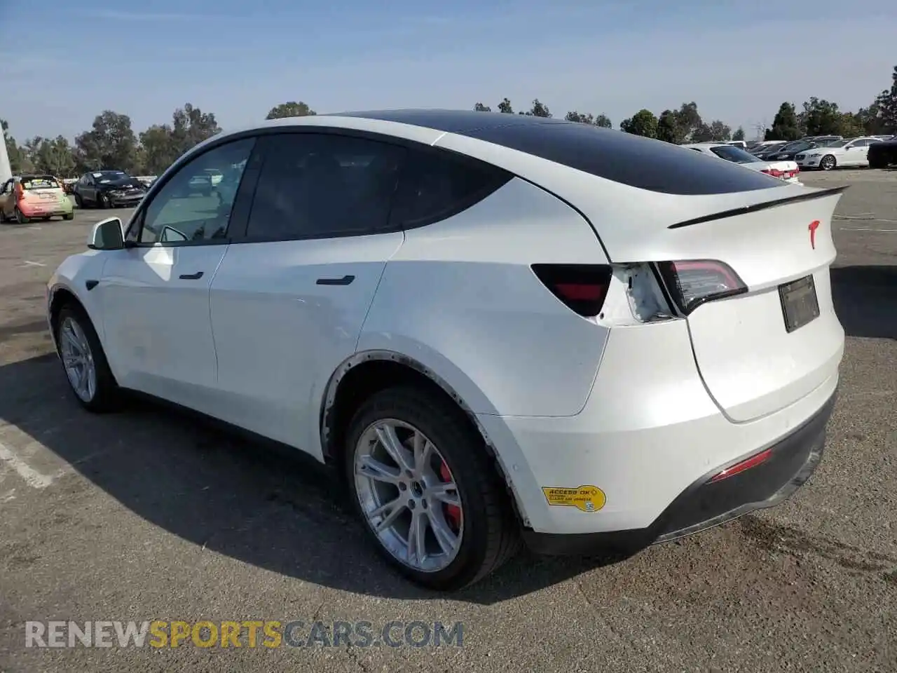 2 Photograph of a damaged car 7SAYGDEEXNF411086 TESLA MODEL Y 2022
