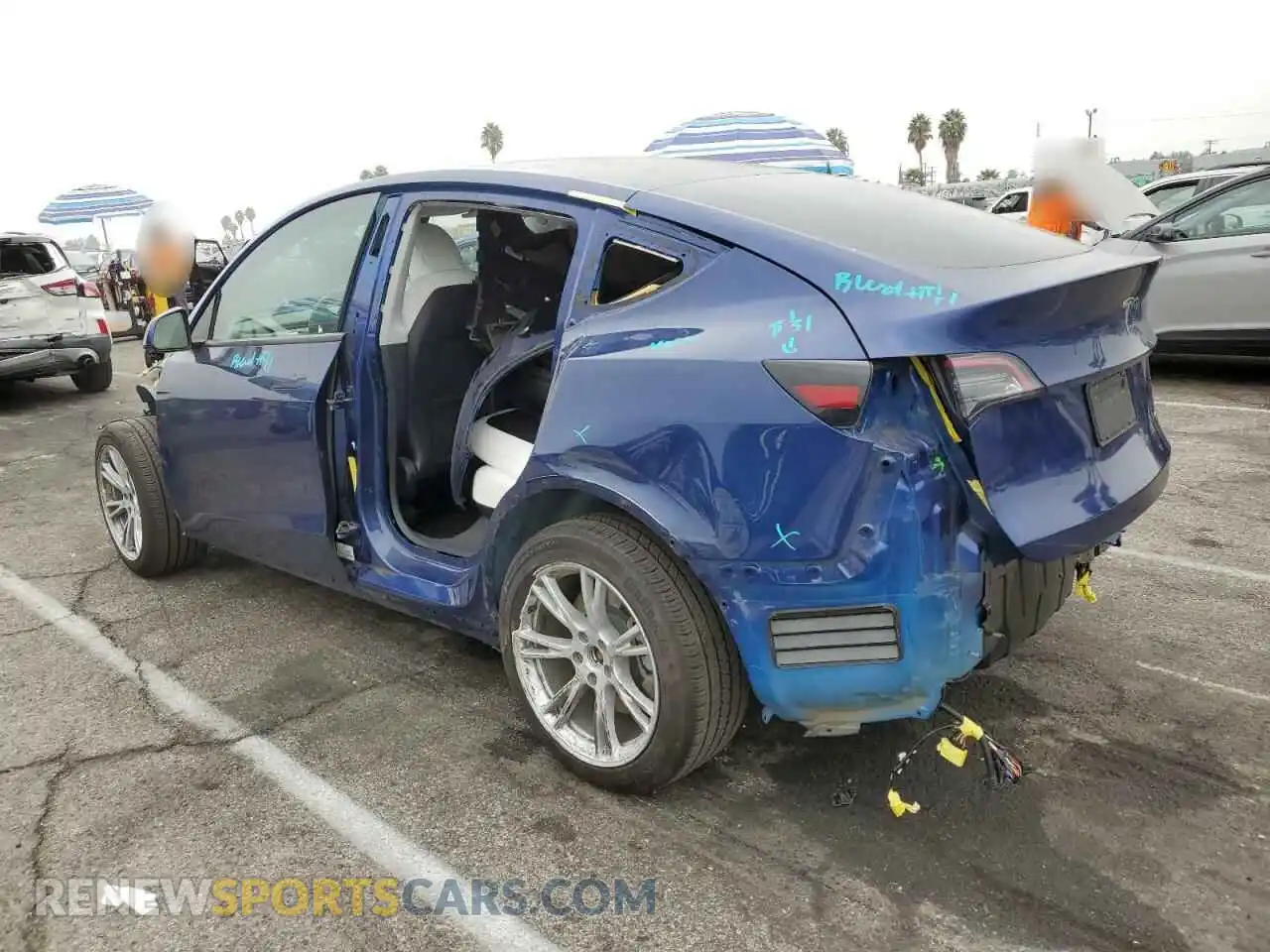 2 Photograph of a damaged car 7SAYGDEEXNF415400 TESLA MODEL Y 2022