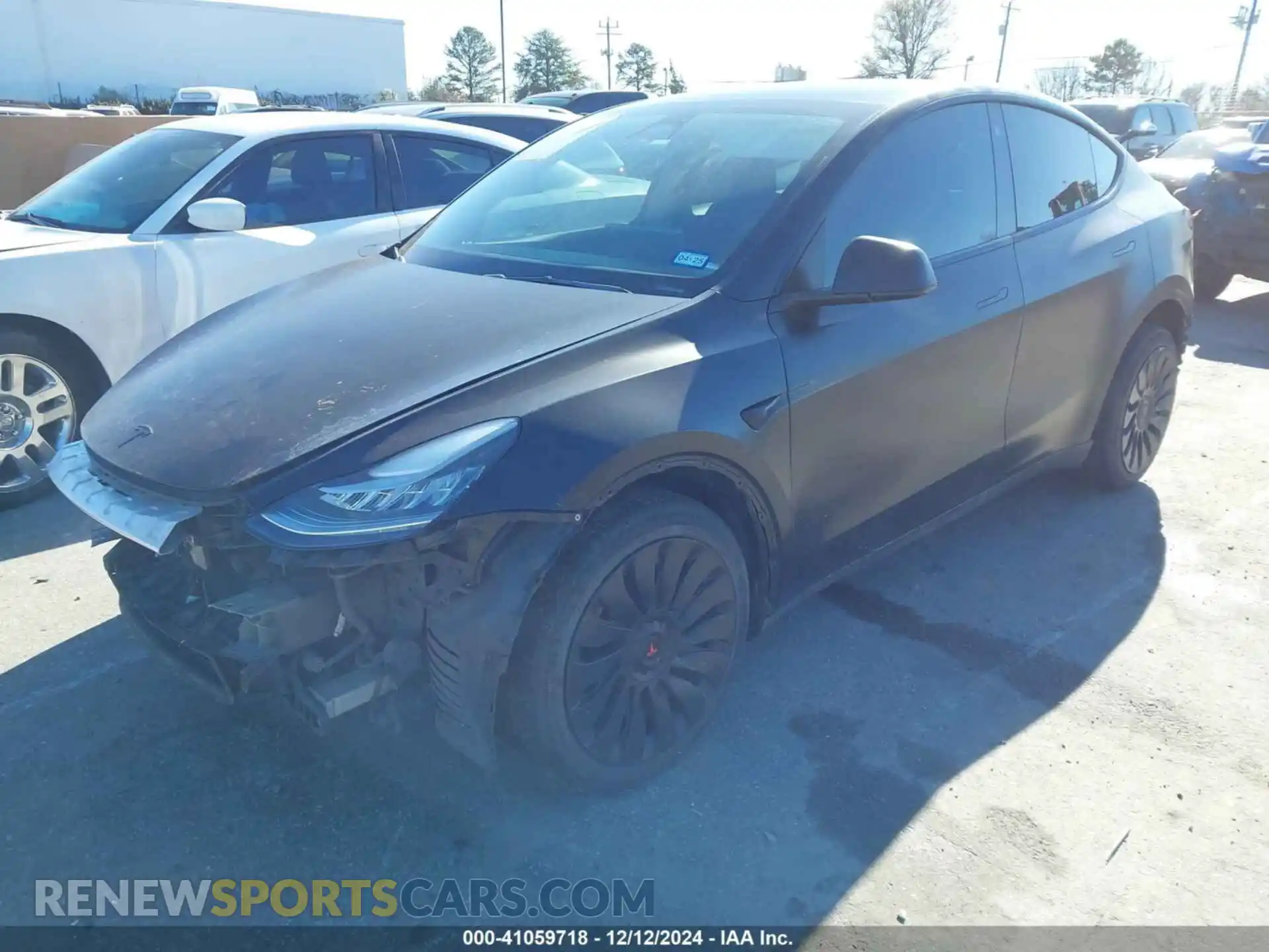2 Photograph of a damaged car 7SAYGDEEXNF424856 TESLA MODEL Y 2022