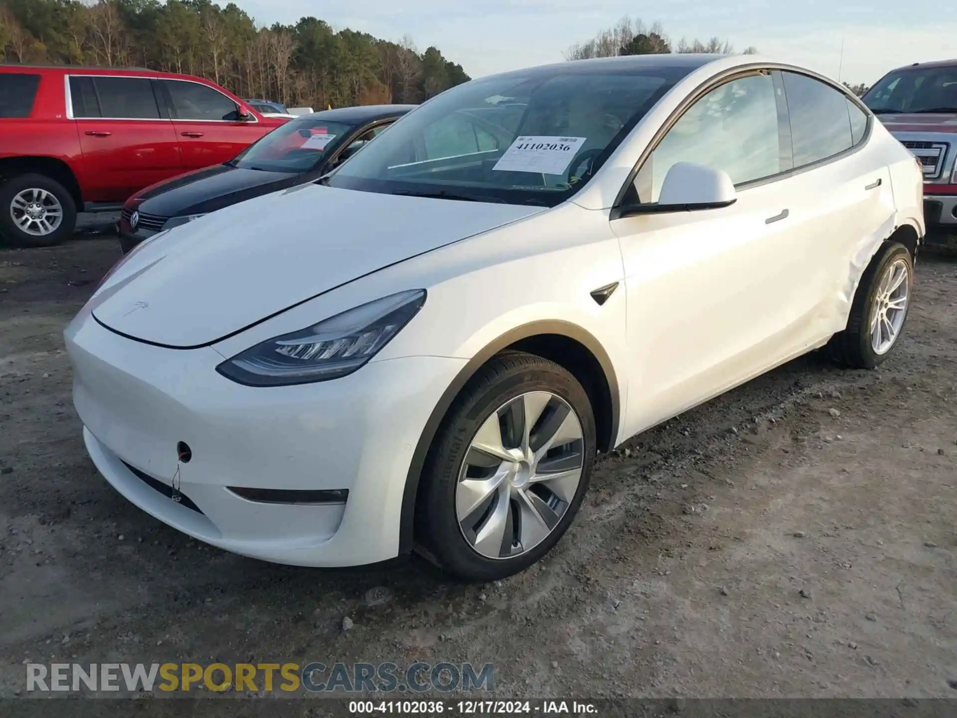 2 Photograph of a damaged car 7SAYGDEEXNF425392 TESLA MODEL Y 2022