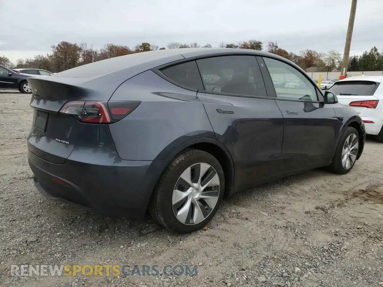 3 Photograph of a damaged car 7SAYGDEEXNF432343 TESLA MODEL Y 2022