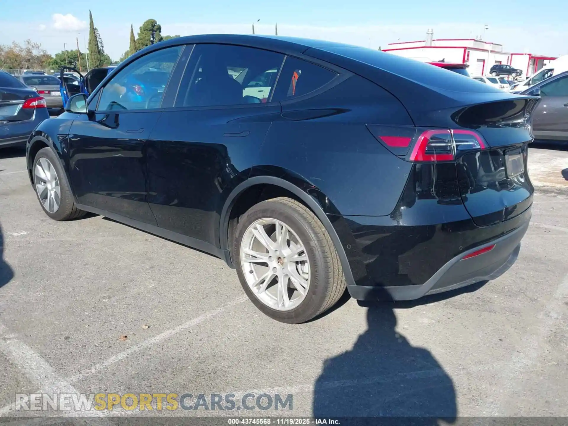 3 Photograph of a damaged car 7SAYGDEEXNF438997 TESLA MODEL Y 2022