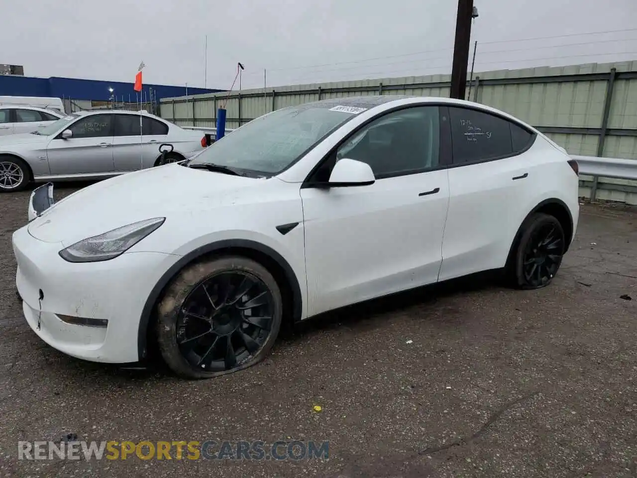 1 Photograph of a damaged car 7SAYGDEEXNF480571 TESLA MODEL Y 2022