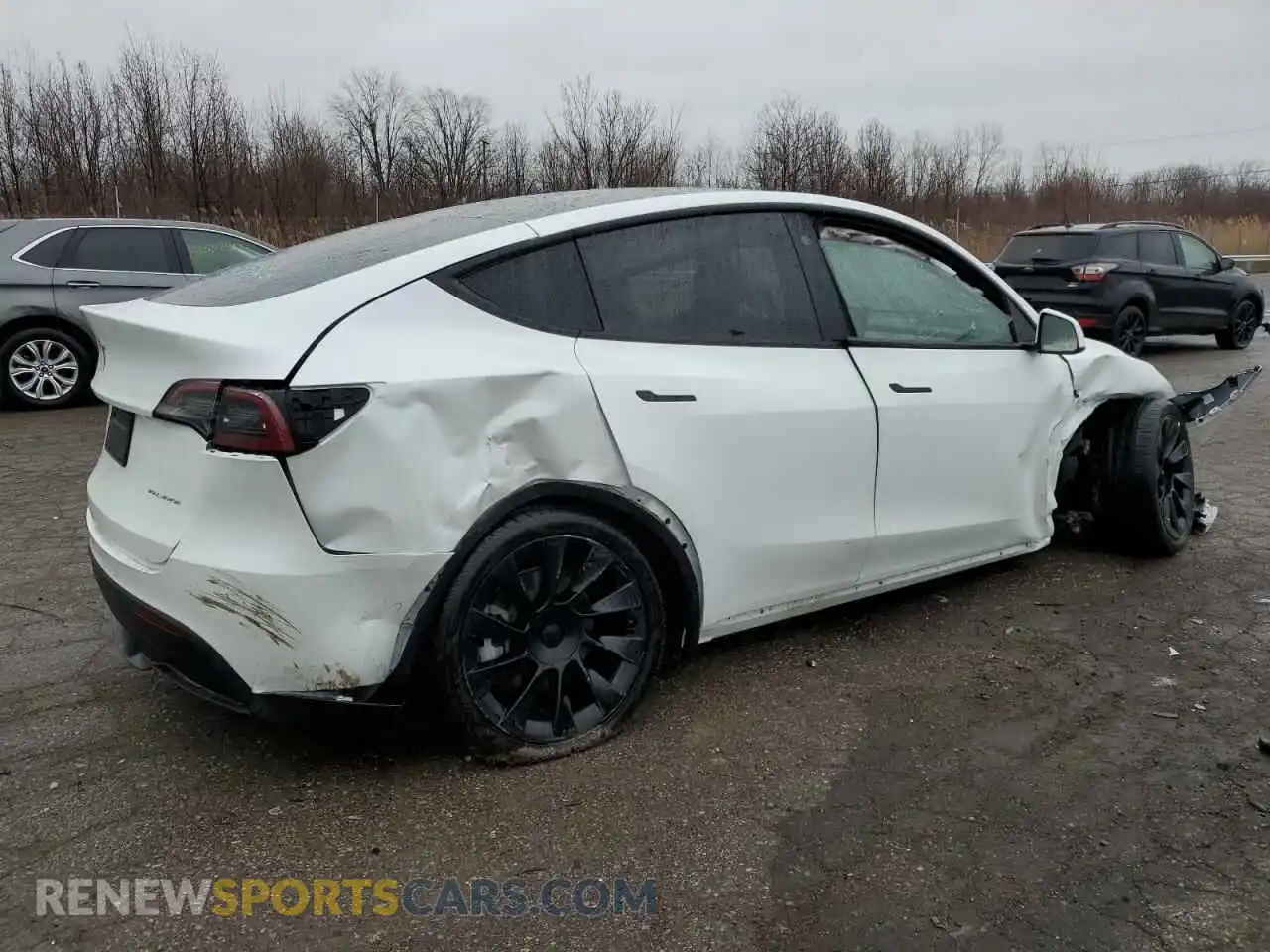 3 Photograph of a damaged car 7SAYGDEEXNF480571 TESLA MODEL Y 2022