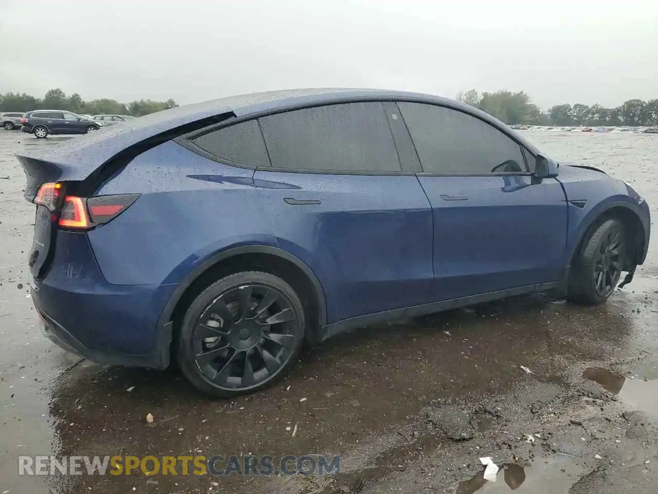 3 Photograph of a damaged car 7SAYGDEEXNF481008 TESLA MODEL Y 2022